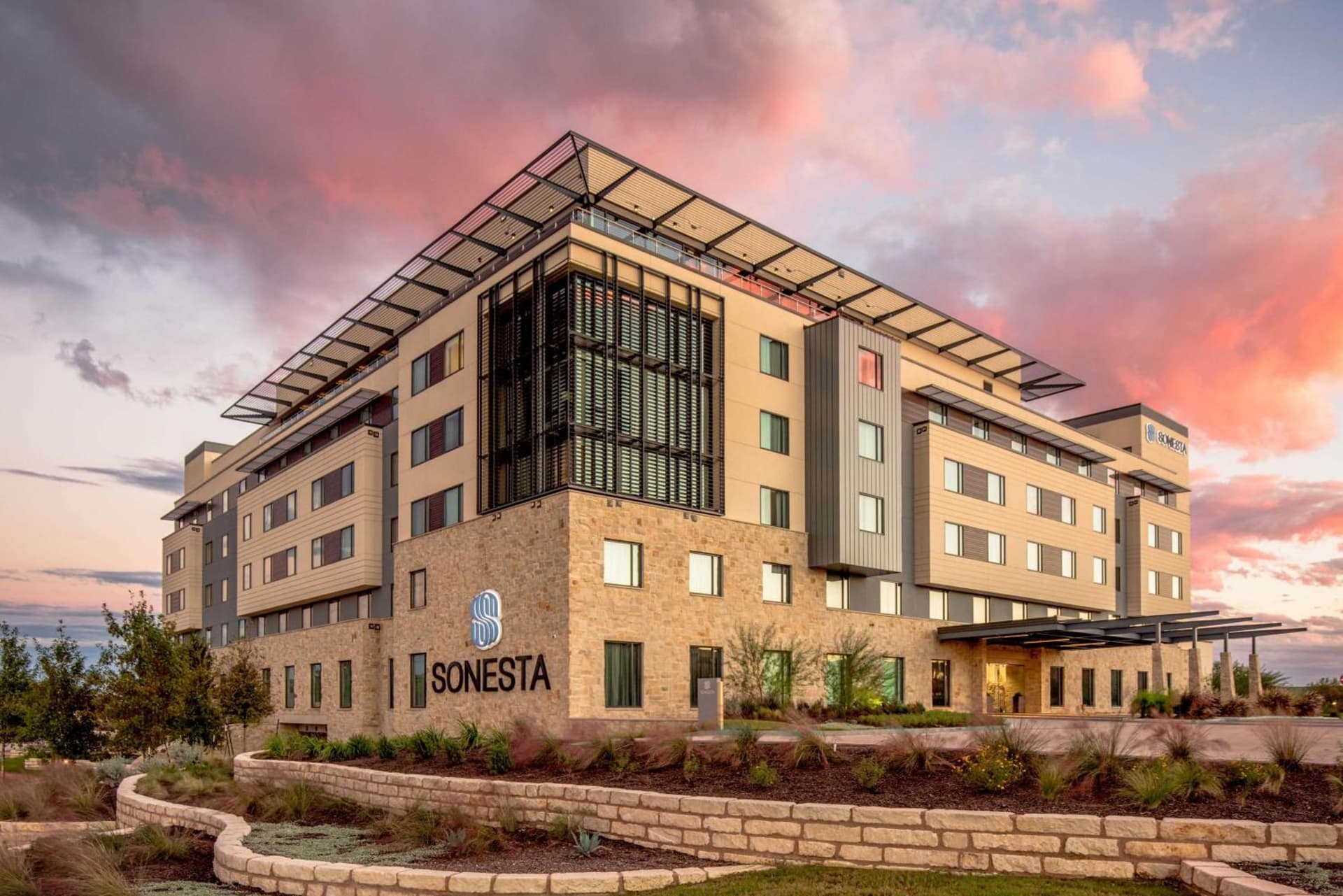 Sonesta Bee Cave Austin Hill Country featured exterior or lobby in Bee Cave, TX — similar hotel