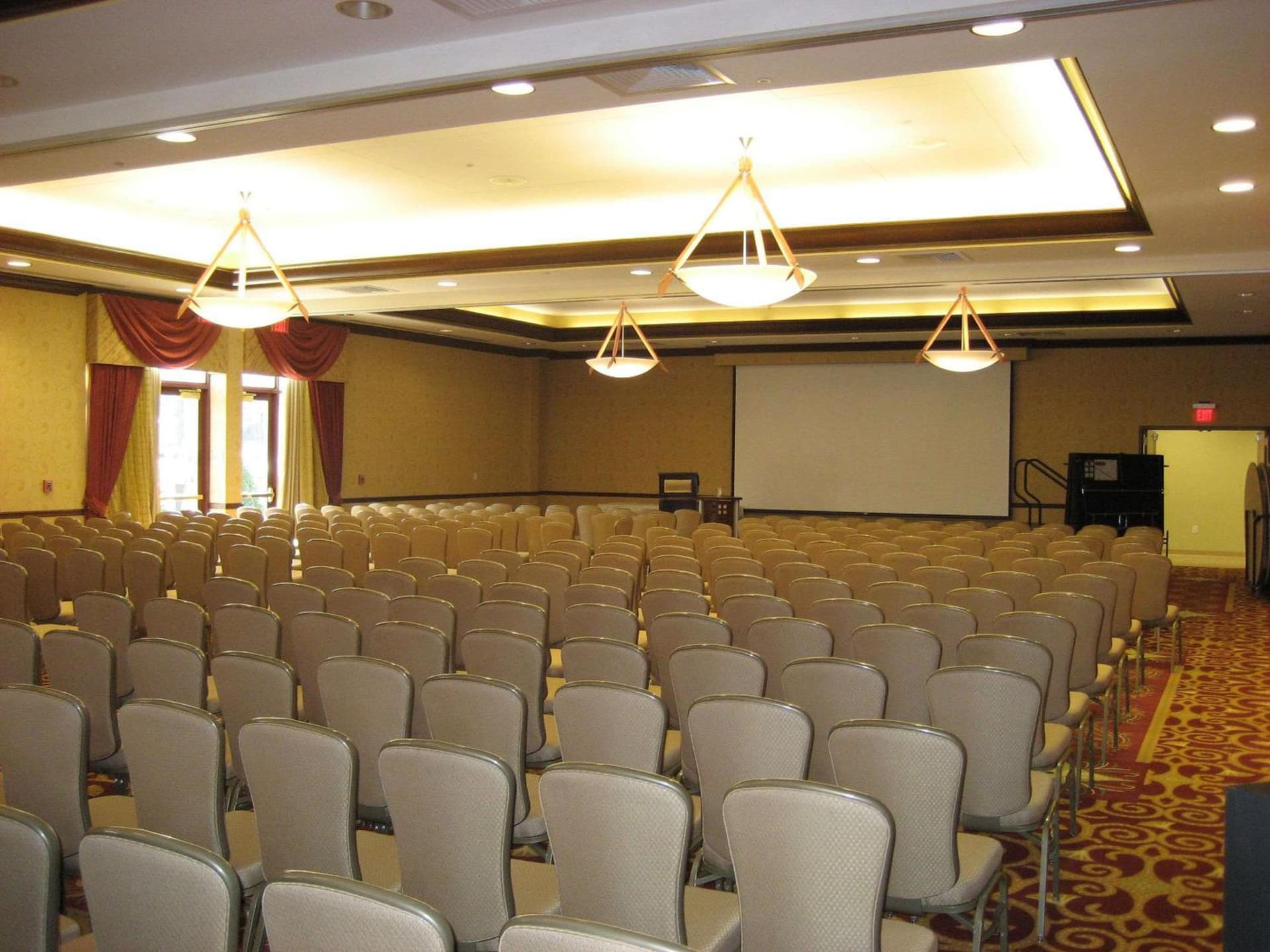 Sonesta Milwaukee West Wauwatosa gallery photo in Wauwatosa, WI — image 16