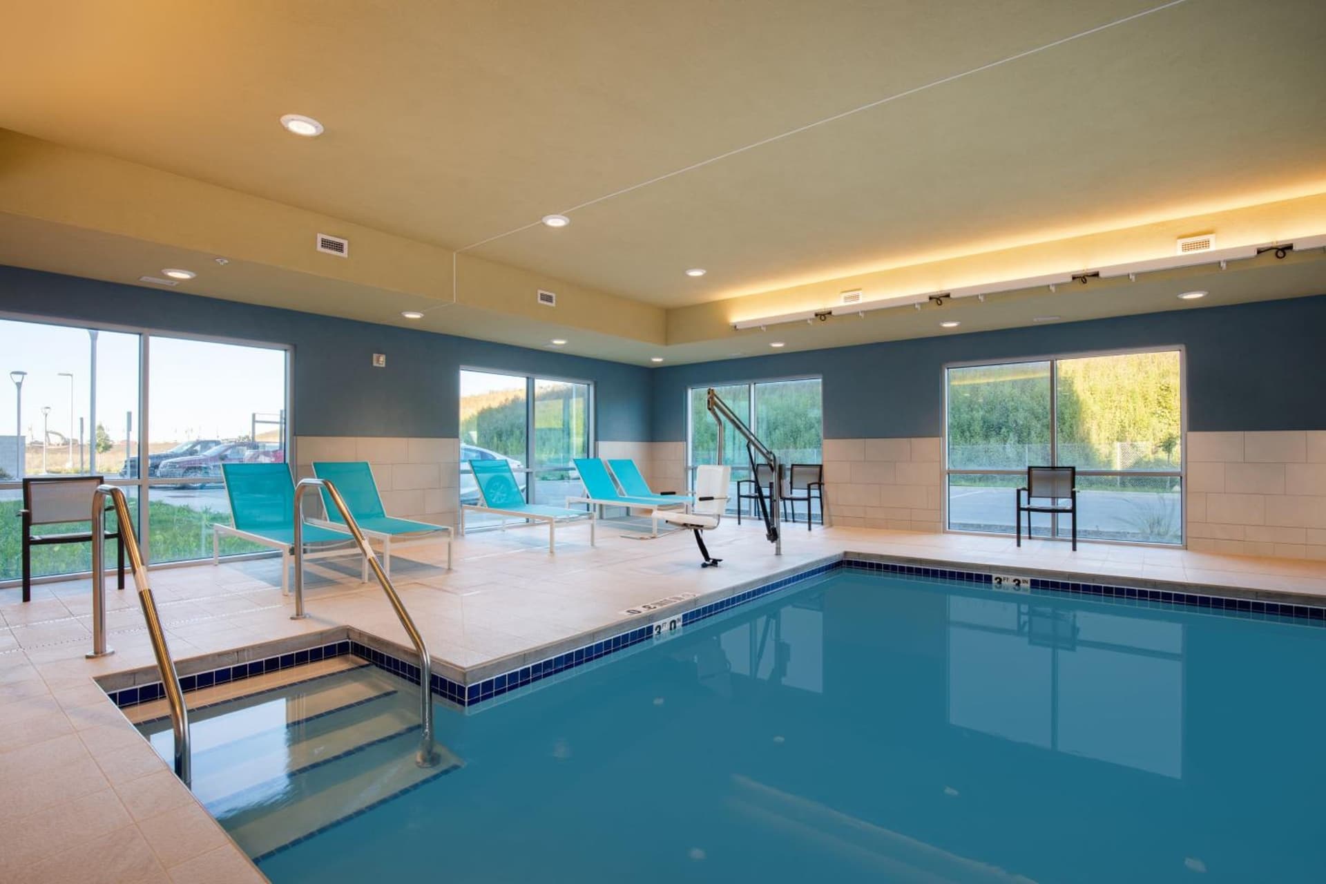 Holiday Inn Express & Suites - Beloit by IHG gallery photo in Beloit, WI — image 25