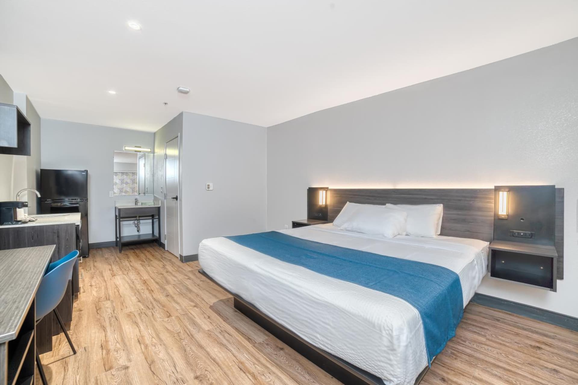 Studio 6 Suites Stockton, CA Waterfront gallery photo in Stockton, CA — image 17