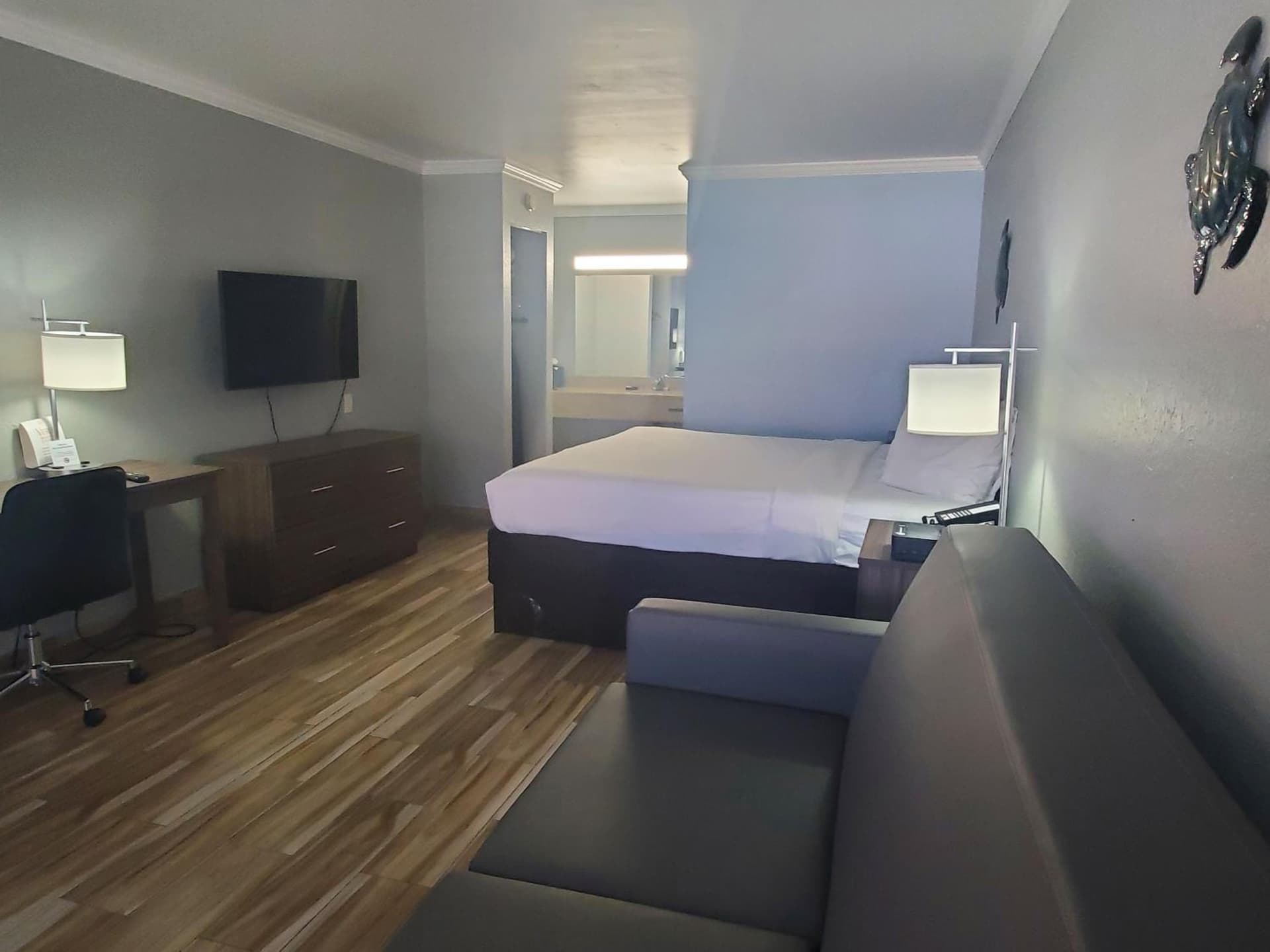 Vero Beach Inn & Suites Vero Beach I-95 gallery photo in Vero Beach, FL — image 34