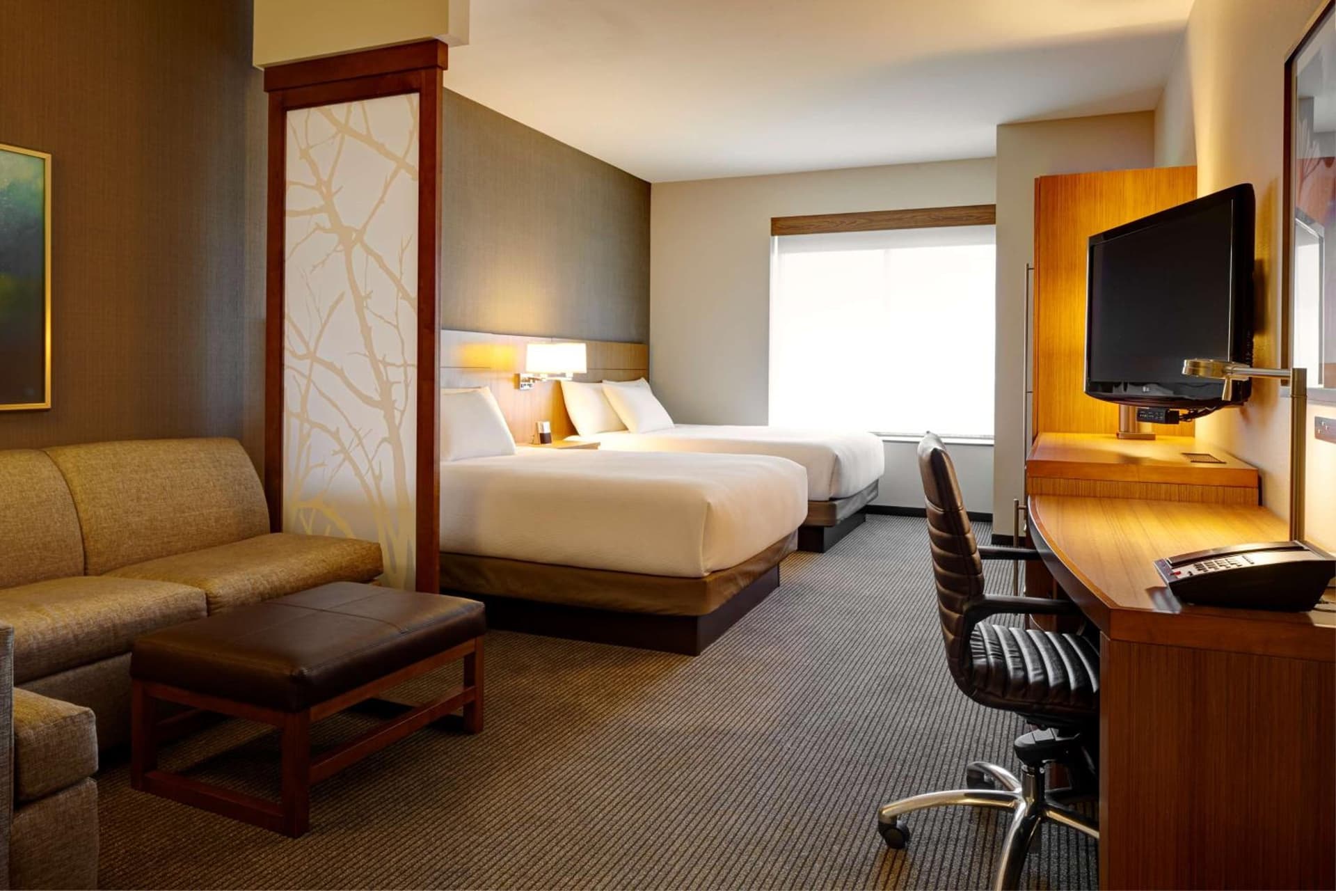 Hyatt Place Lansing-East interior in Lansing, MI — gallery photo 2