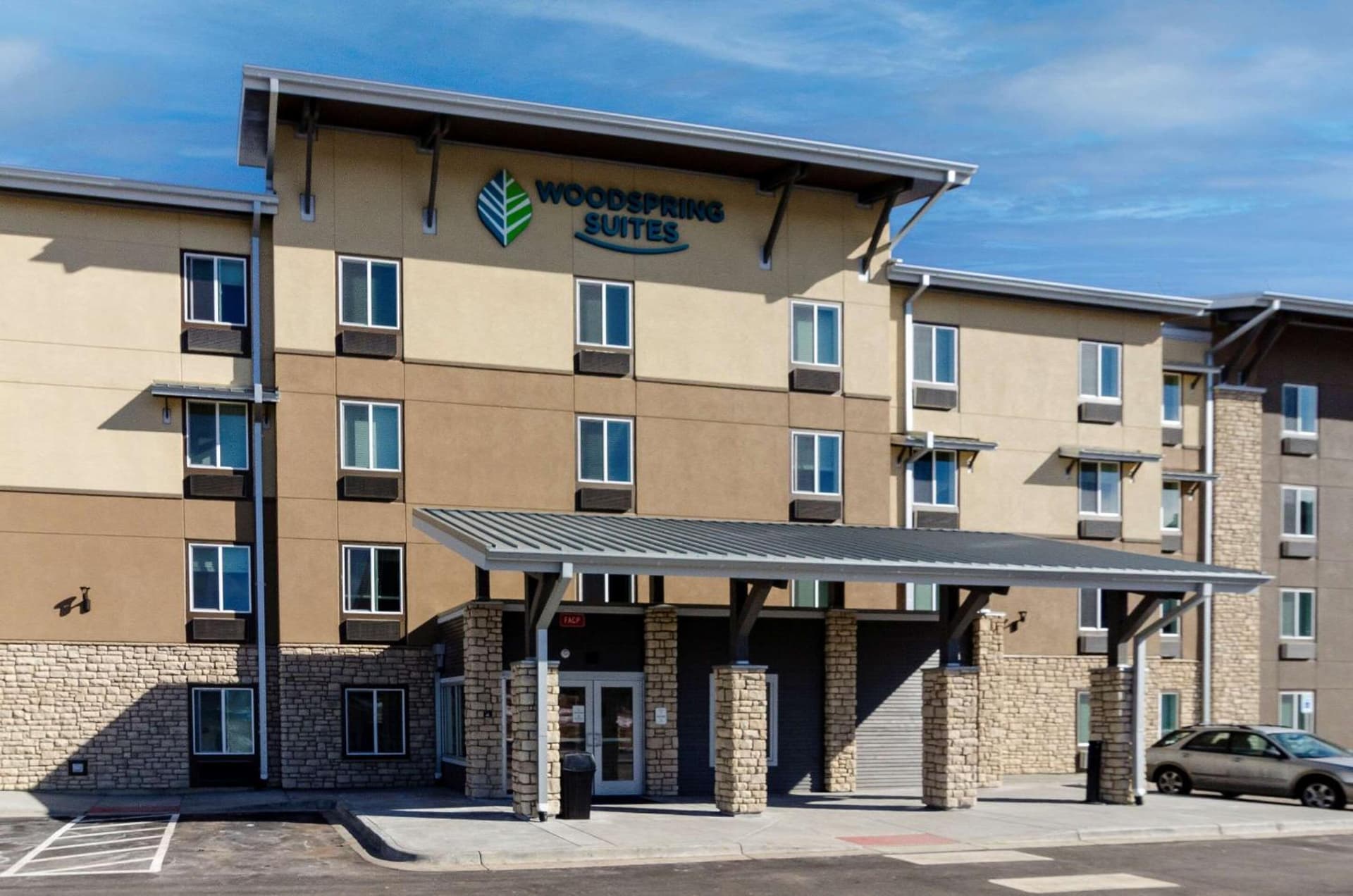 WoodSpring Suites Broomfield-Westminster property views in Broomfield, CO — gallery photo 3