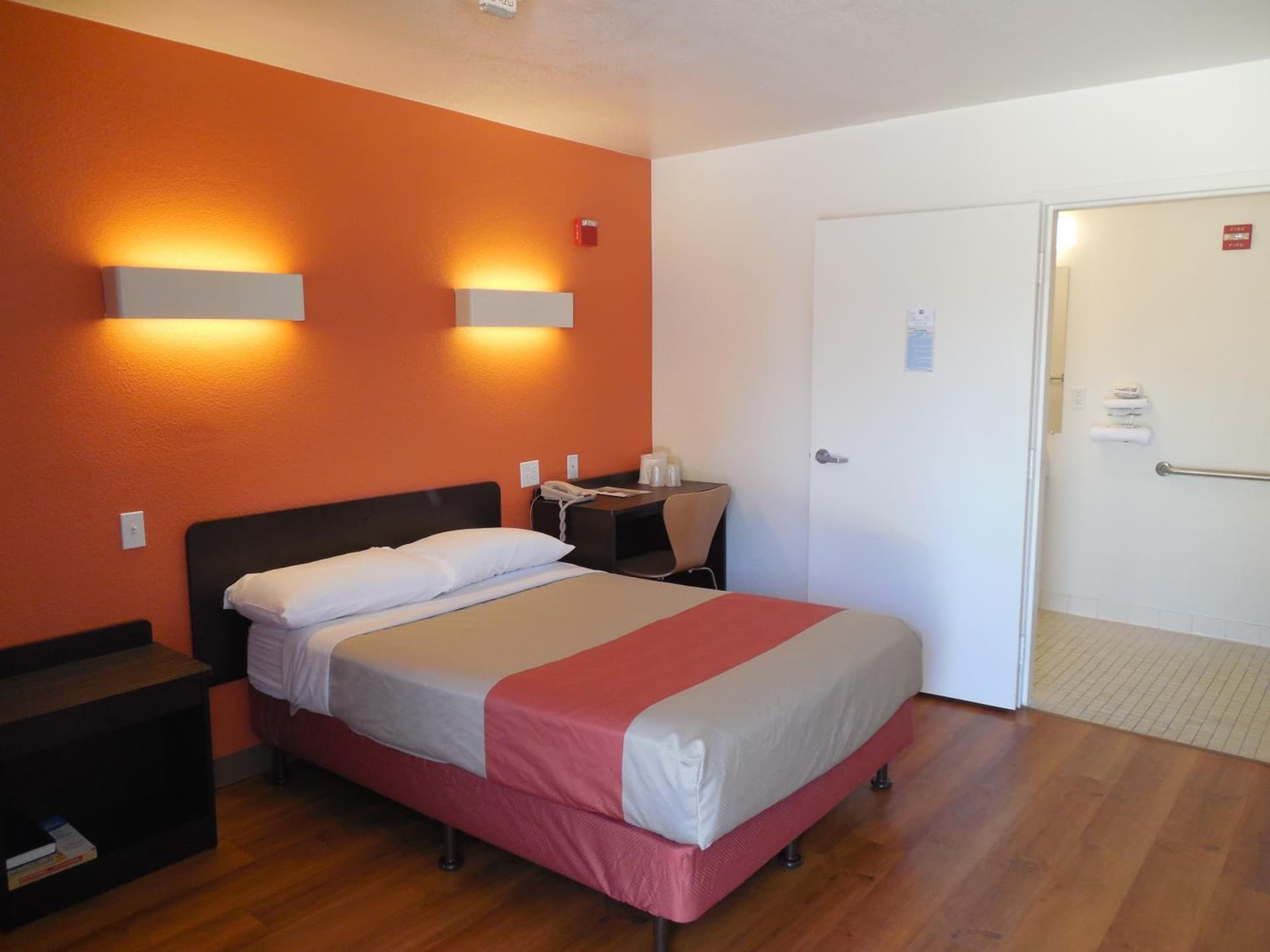 Motel 6-Temecula, CA - Historic Old Town gallery photo in Temecula, CA — image 24