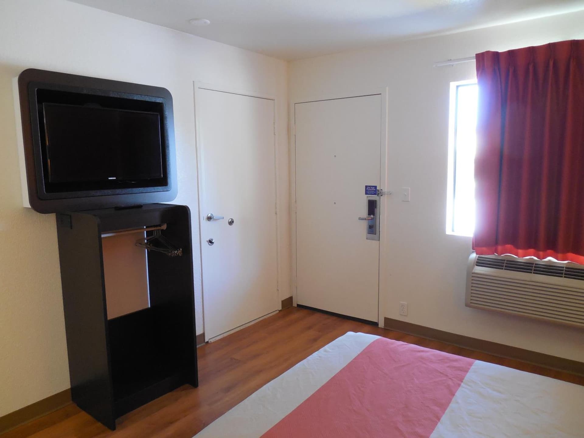 Motel 6-Temecula, CA - Historic Old Town gallery photo in Temecula, CA — image 27