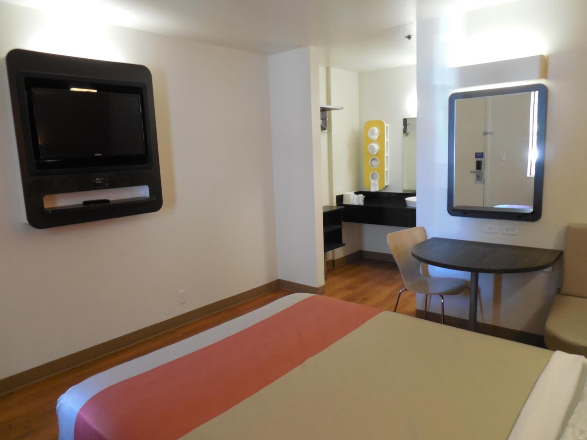 Motel 6-Temecula, CA - Historic Old Town gallery photo in Temecula, CA — image 34