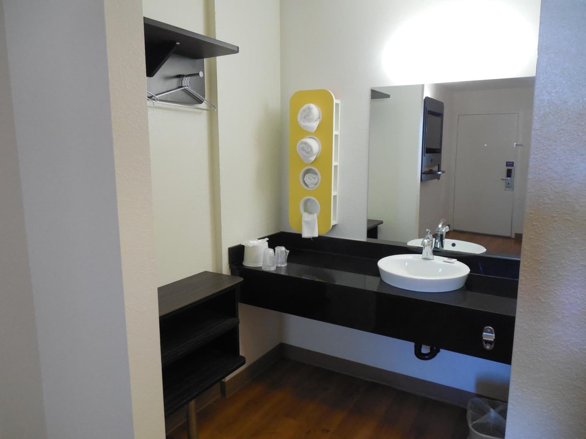 Motel 6-Temecula, CA - Historic Old Town gallery photo in Temecula, CA — image 7