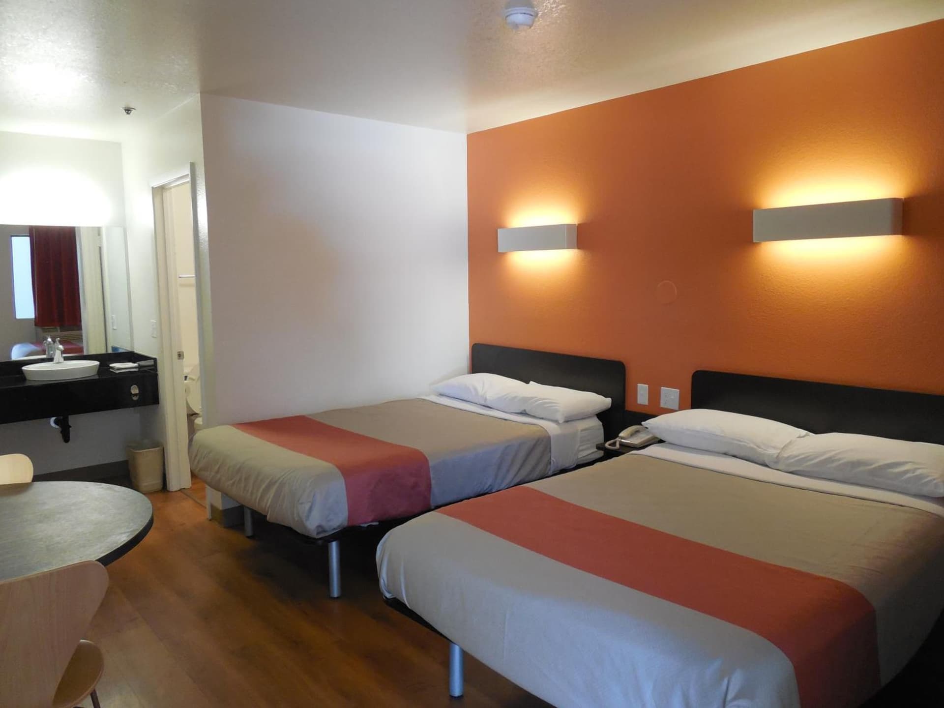 Motel 6-Temecula, CA - Historic Old Town gallery photo in Temecula, CA — image 36
