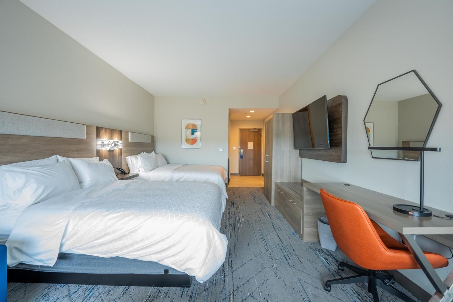 Holiday Inn Express & Suites Charlottesville by IHG gallery photo in Charlottesville, VA — image 29