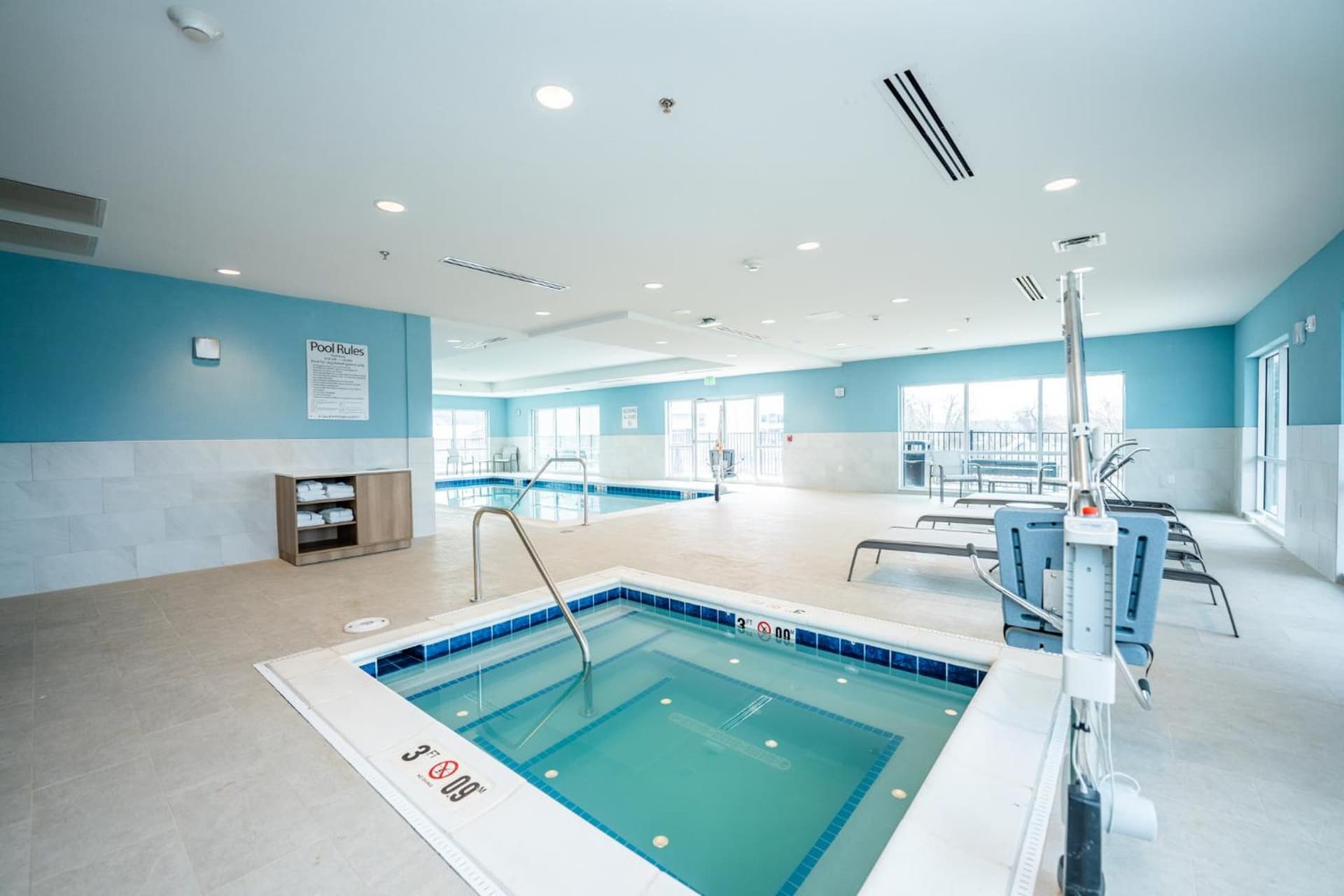 Holiday Inn Express & Suites Charlottesville by IHG gallery photo in Charlottesville, VA — image 55