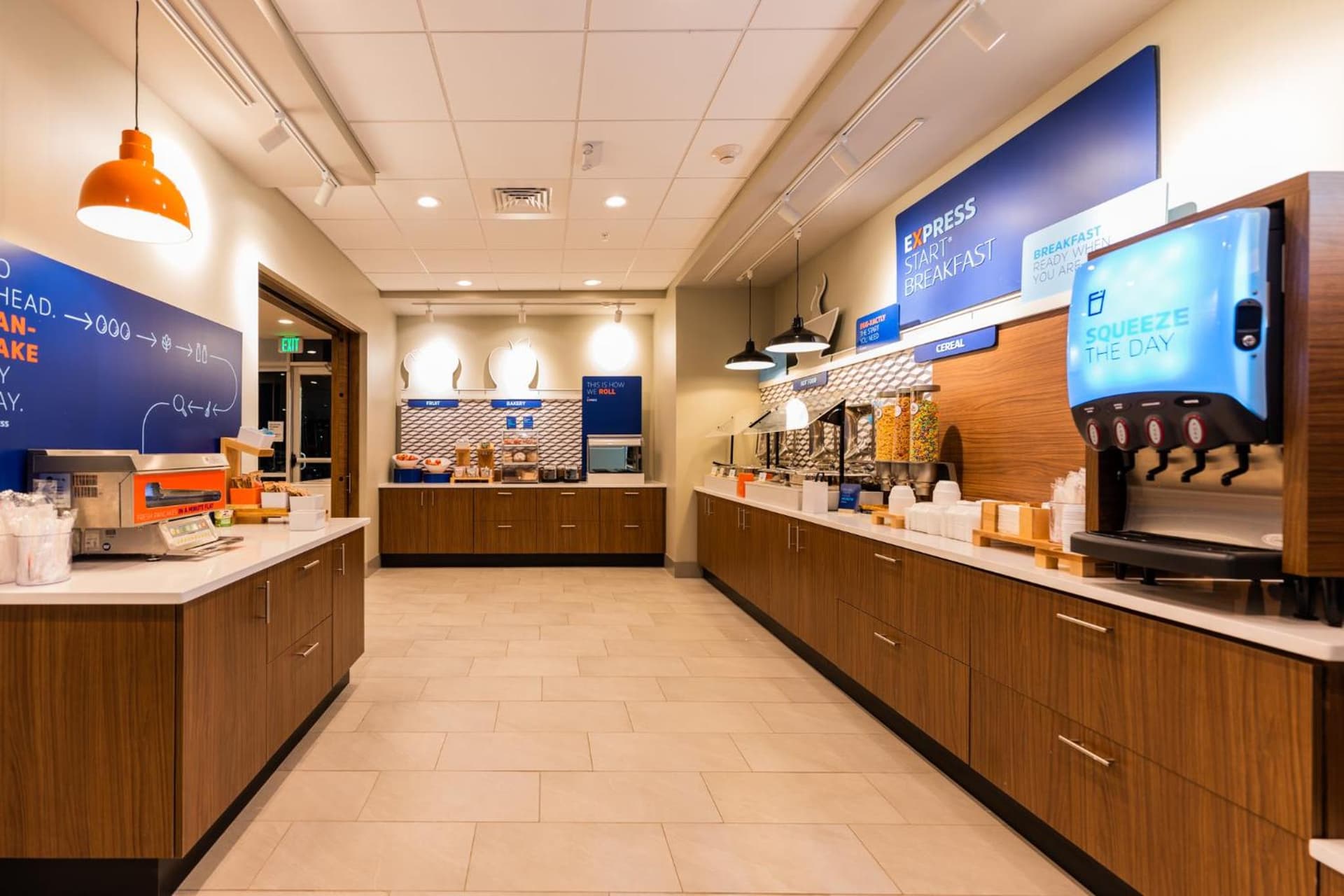 Holiday Inn Express & Suites Charlottesville by IHG gallery photo in Charlottesville, VA — image 86