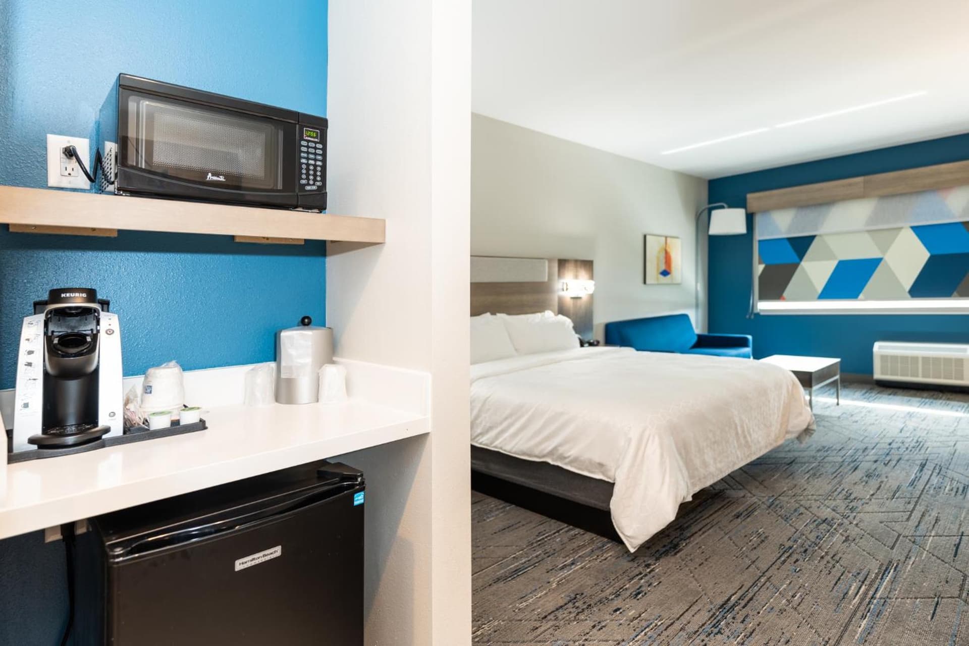 Holiday Inn Express & Suites Charlottesville by IHG gallery photo in Charlottesville, VA — image 150