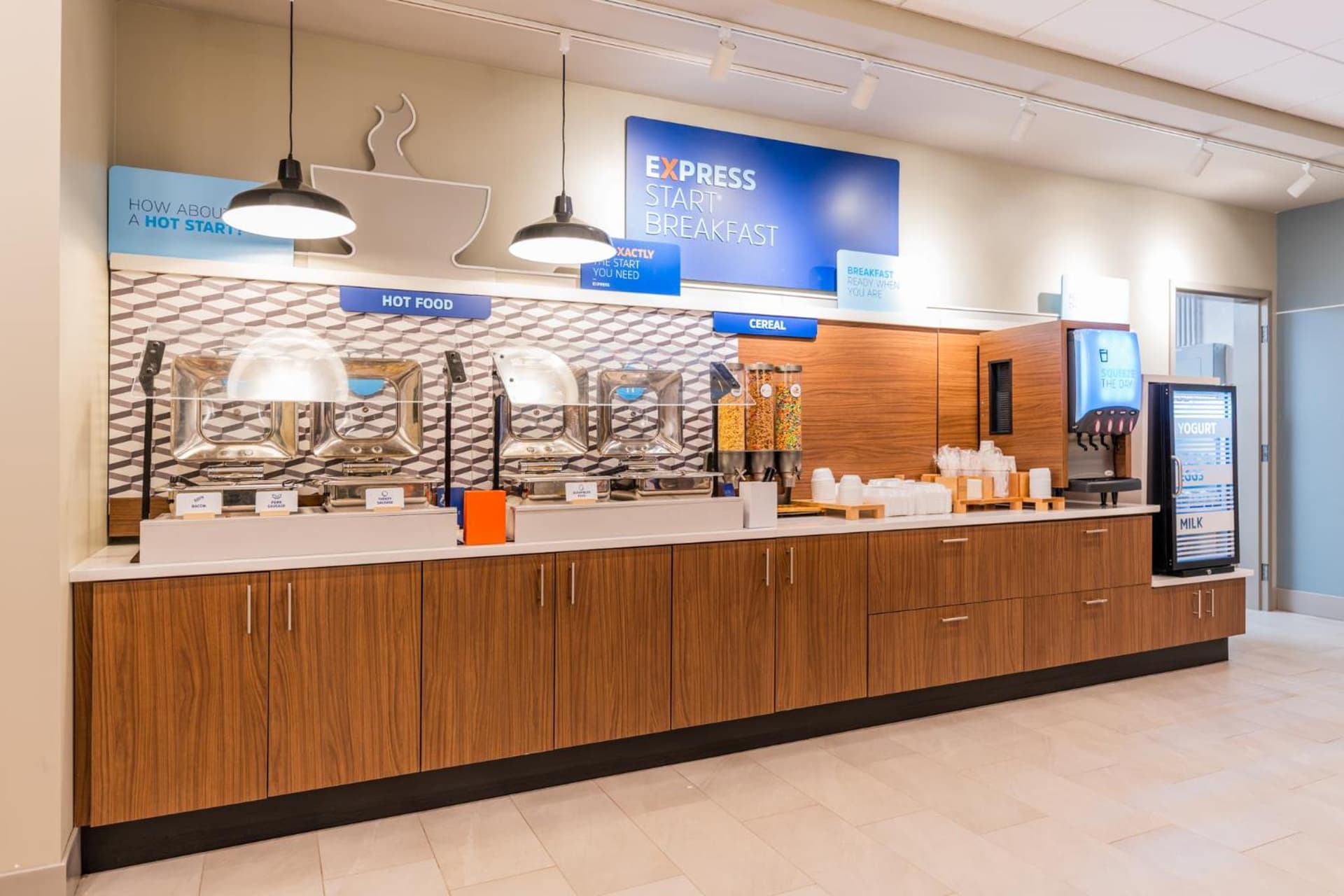 Holiday Inn Express & Suites Charlottesville by IHG gallery photo in Charlottesville, VA — image 99