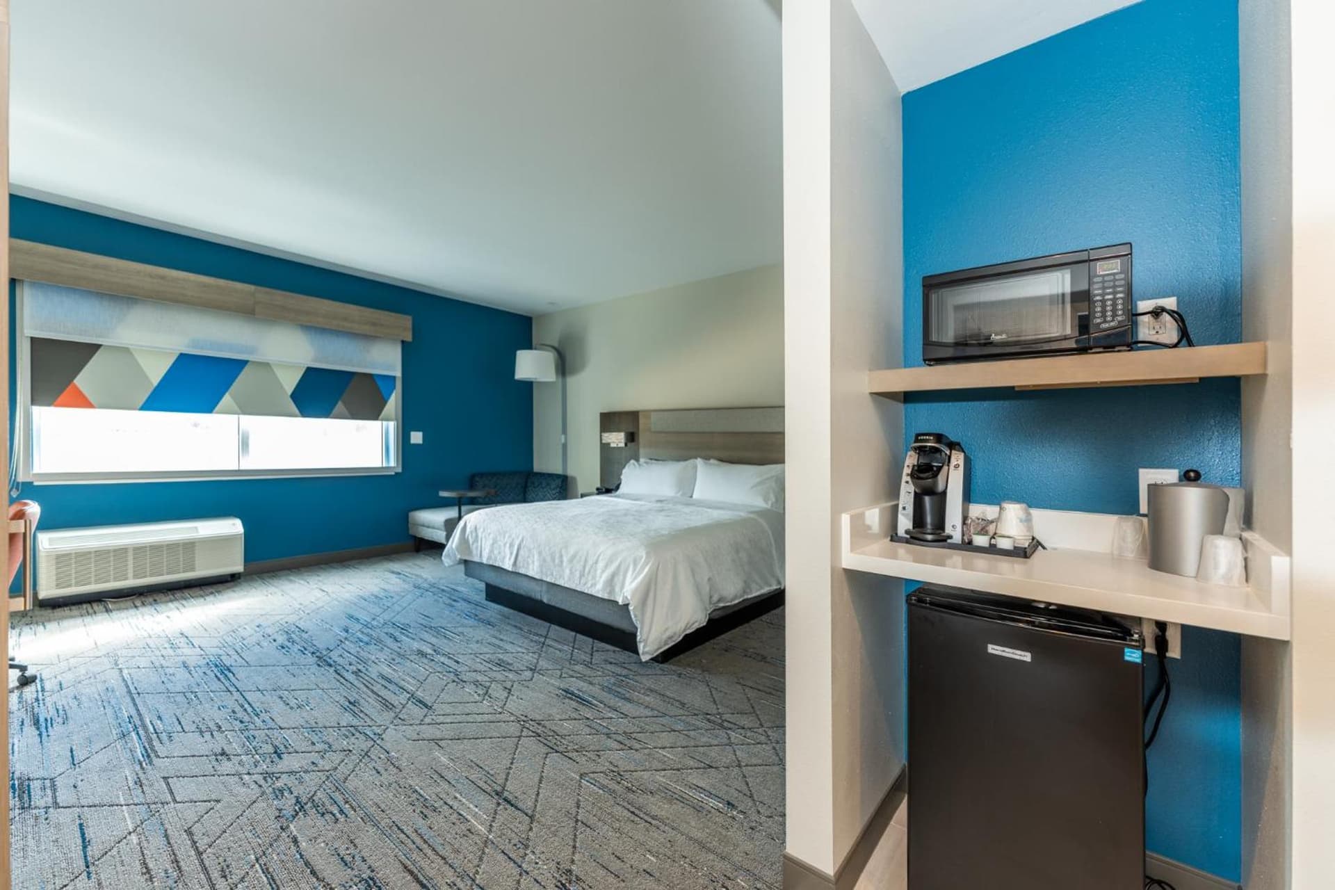 Holiday Inn Express & Suites Charlottesville by IHG gallery photo in Charlottesville, VA — image 47