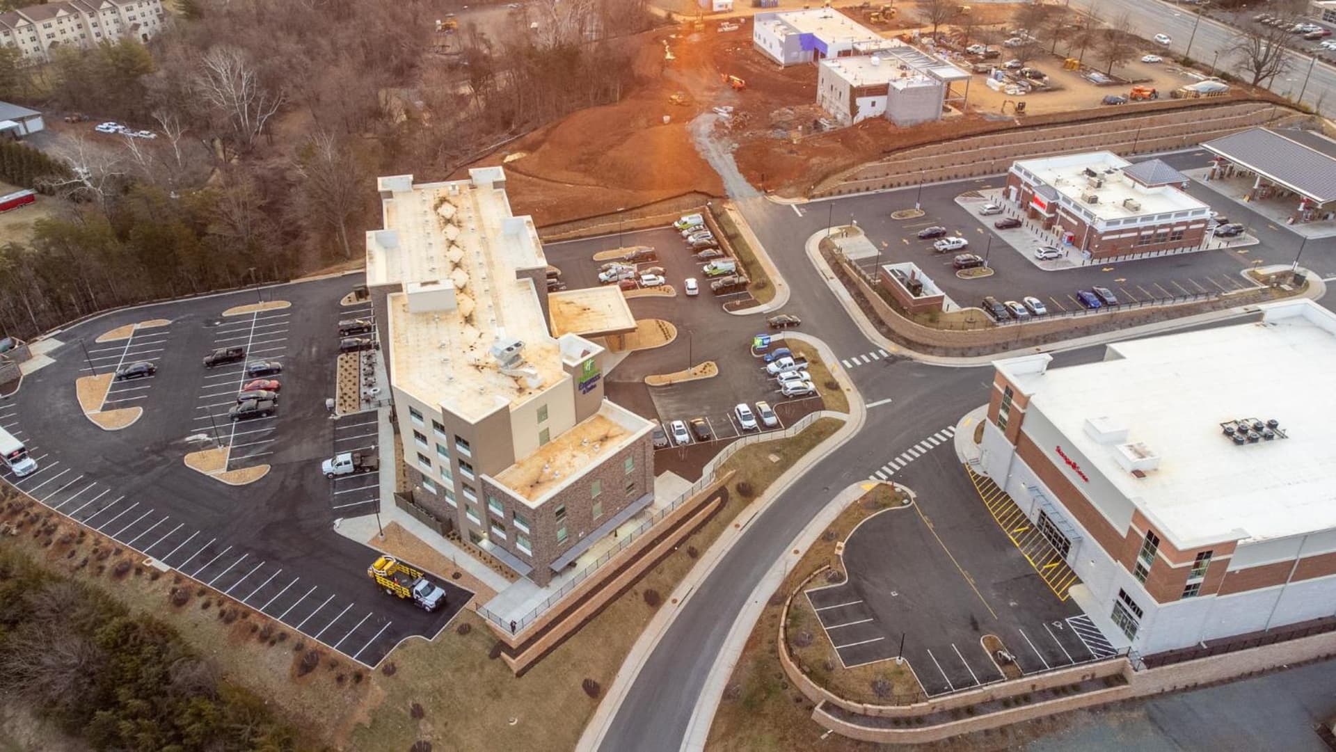 Holiday Inn Express & Suites Charlottesville by IHG gallery photo in Charlottesville, VA — image 85