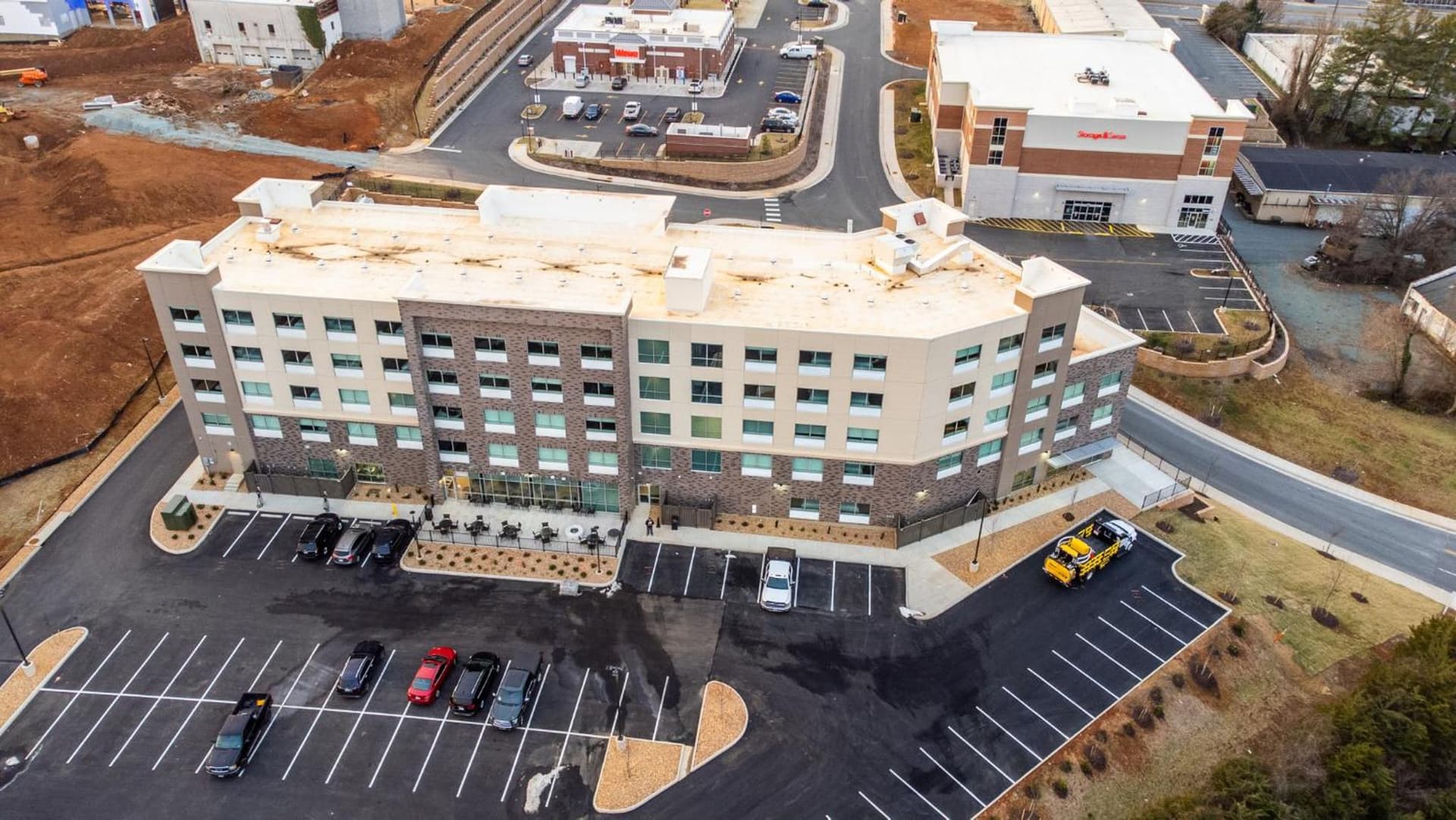 Holiday Inn Express & Suites Charlottesville by IHG gallery photo in Charlottesville, VA — image 16