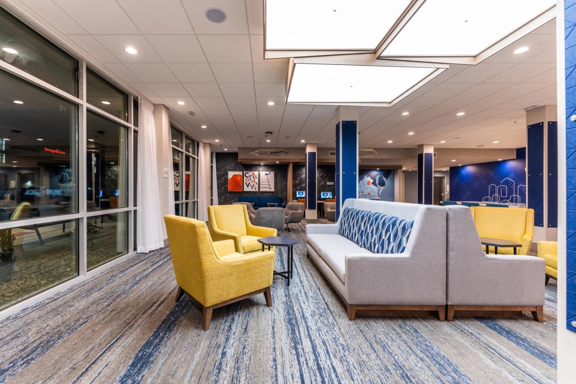 Holiday Inn Express & Suites Charlottesville by IHG gallery photo in Charlottesville, VA — image 147