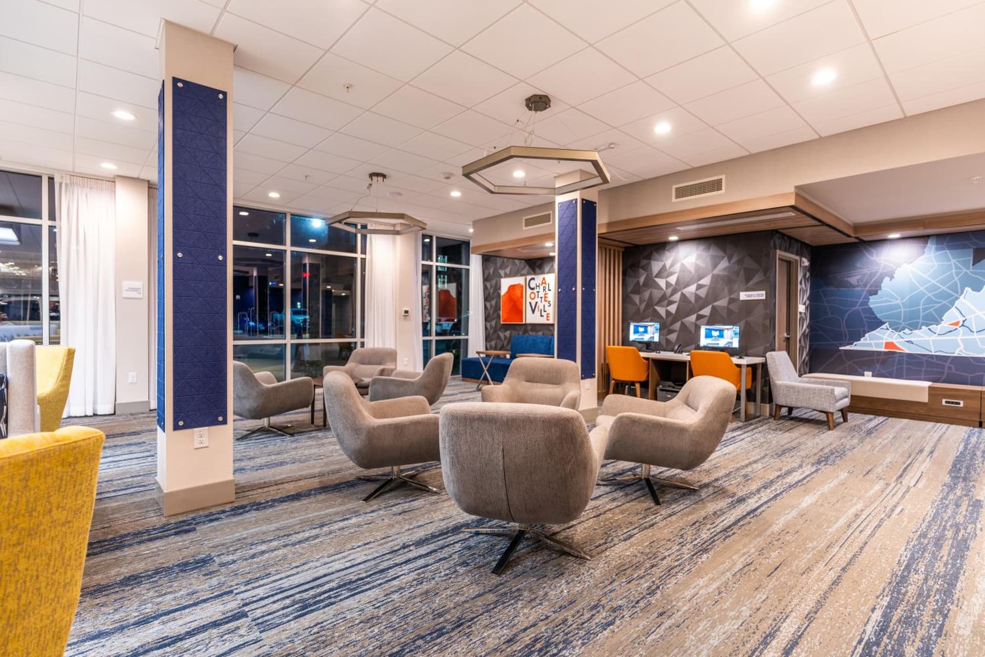 Holiday Inn Express & Suites Charlottesville by IHG gallery photo in Charlottesville, VA — image 28