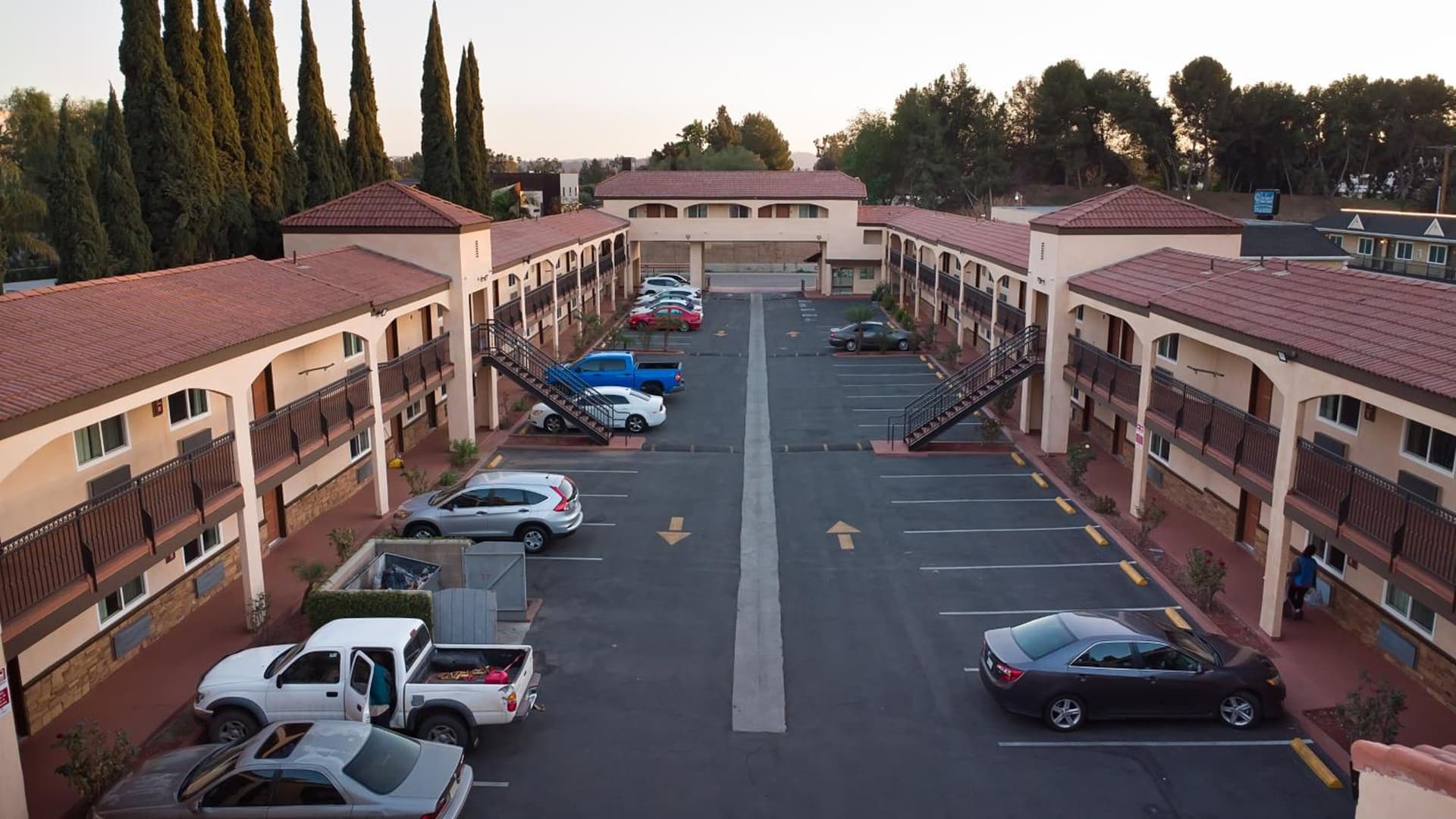 Travelodge Inn & Suites by Wyndham West Covina property views in West Covina, CA — gallery photo 3