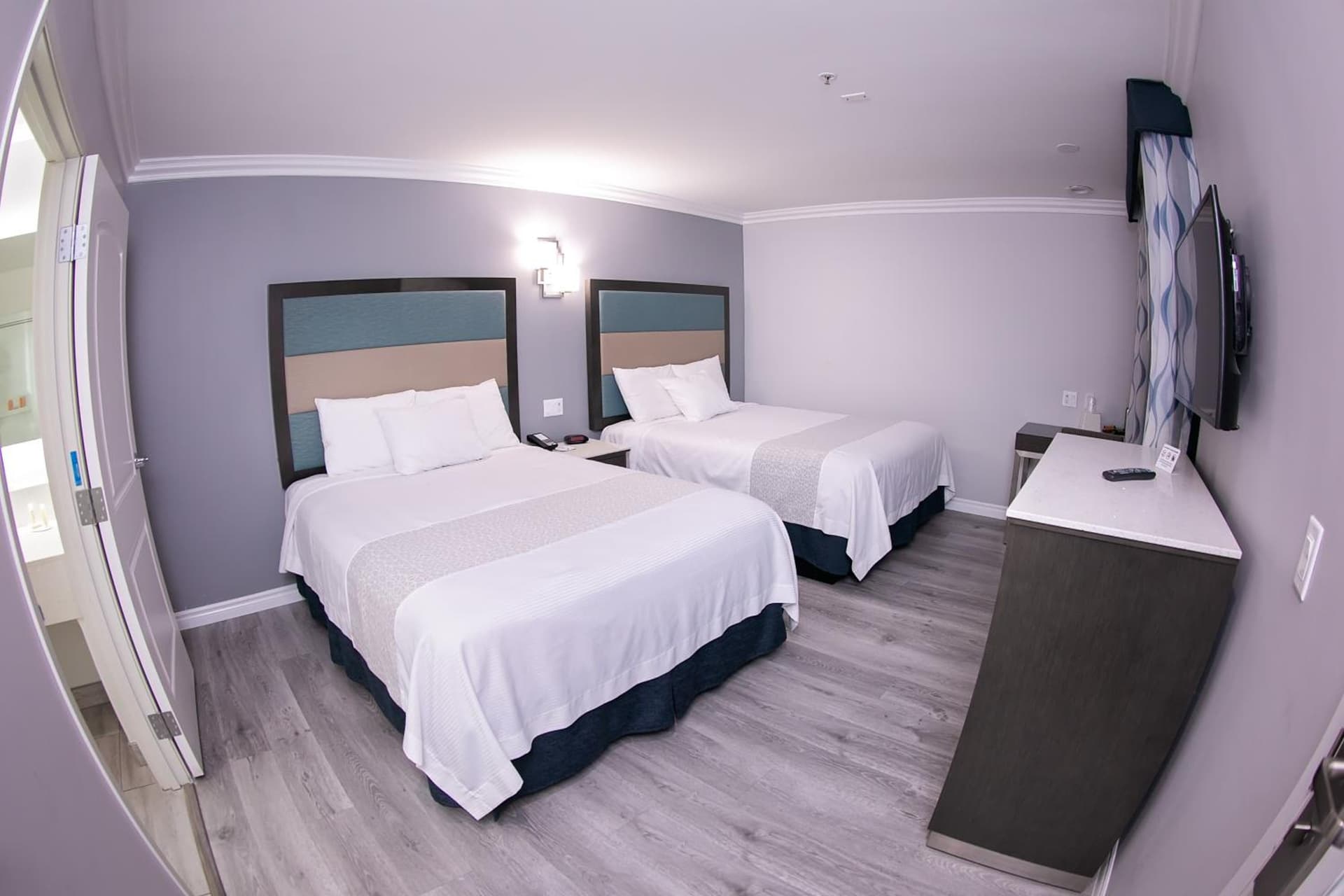 Travelodge Inn & Suites by Wyndham West Covina gallery photo in West Covina, CA — image 8