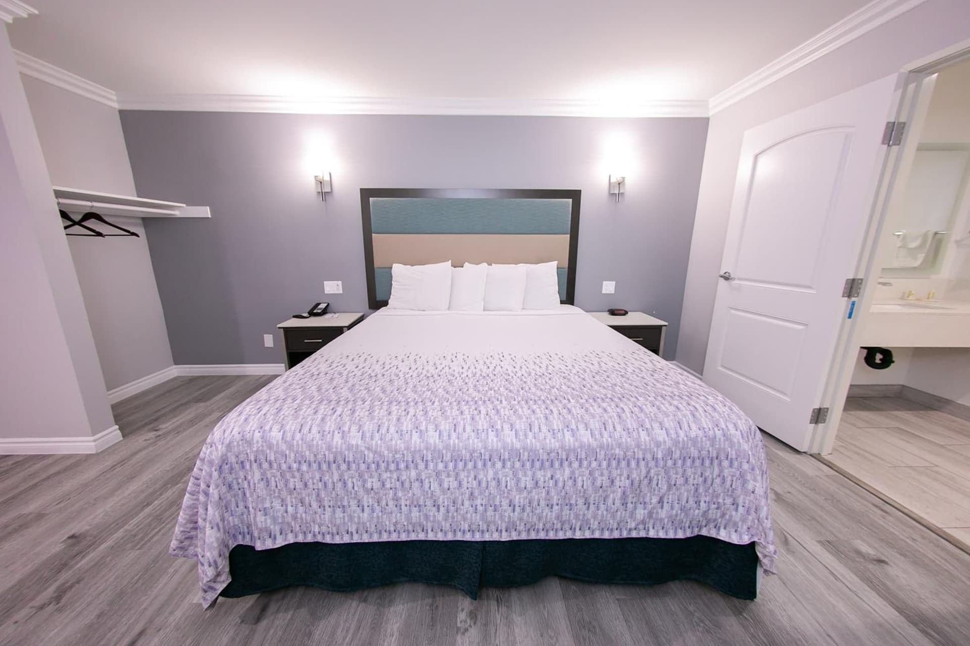 Travelodge Inn & Suites by Wyndham West Covina gallery photo in West Covina, CA — image 19