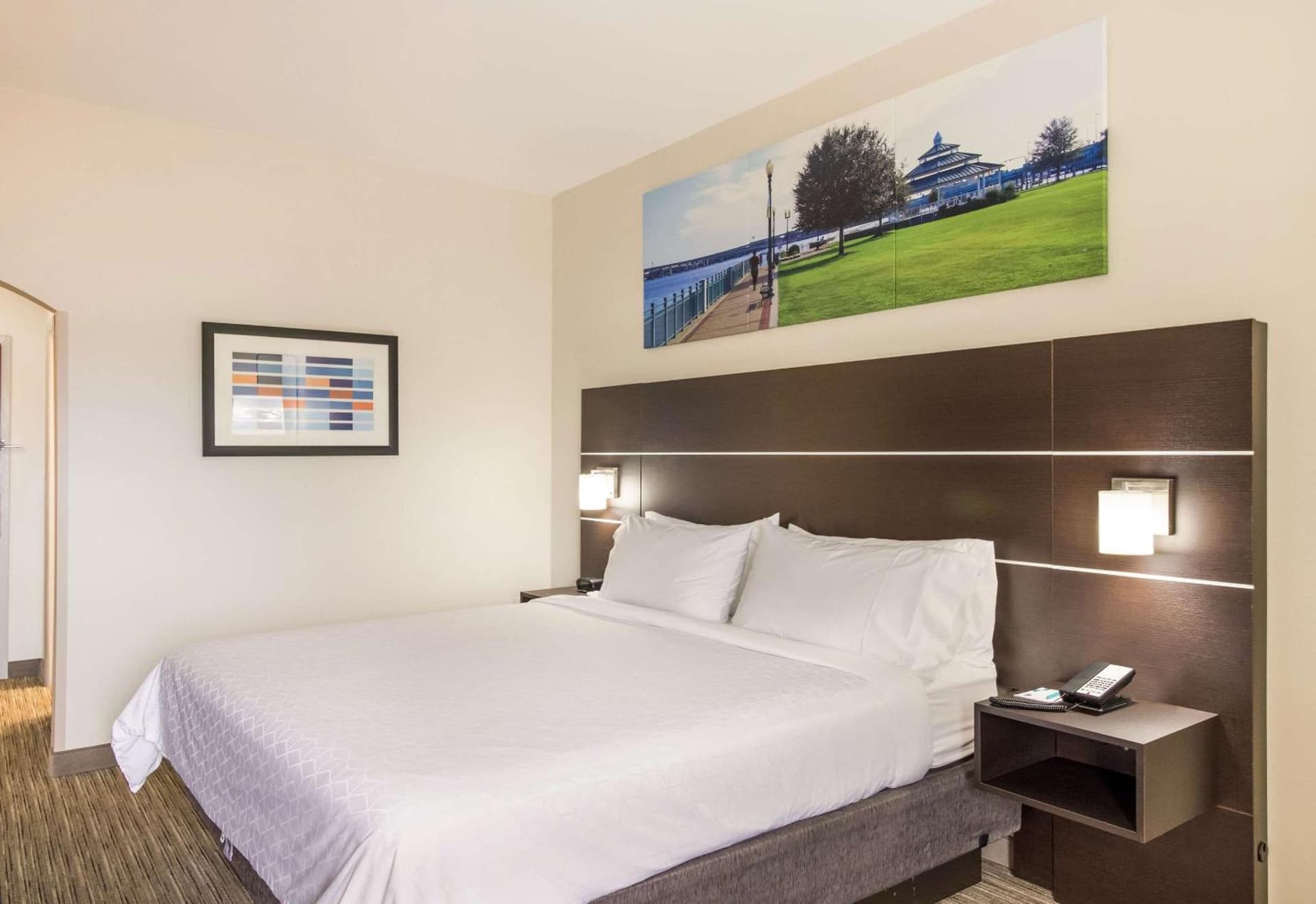 Clarion Pointe New Bern gallery photo in New Bern, NC — image 52
