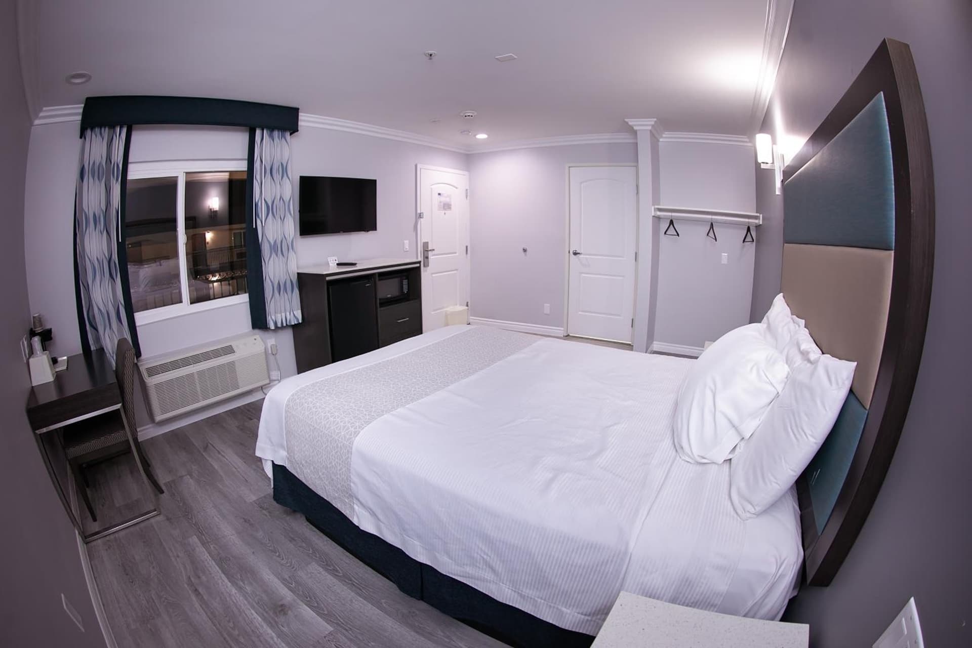 Travelodge Inn & Suites by Wyndham West Covina property views in West Covina, CA — gallery photo 3