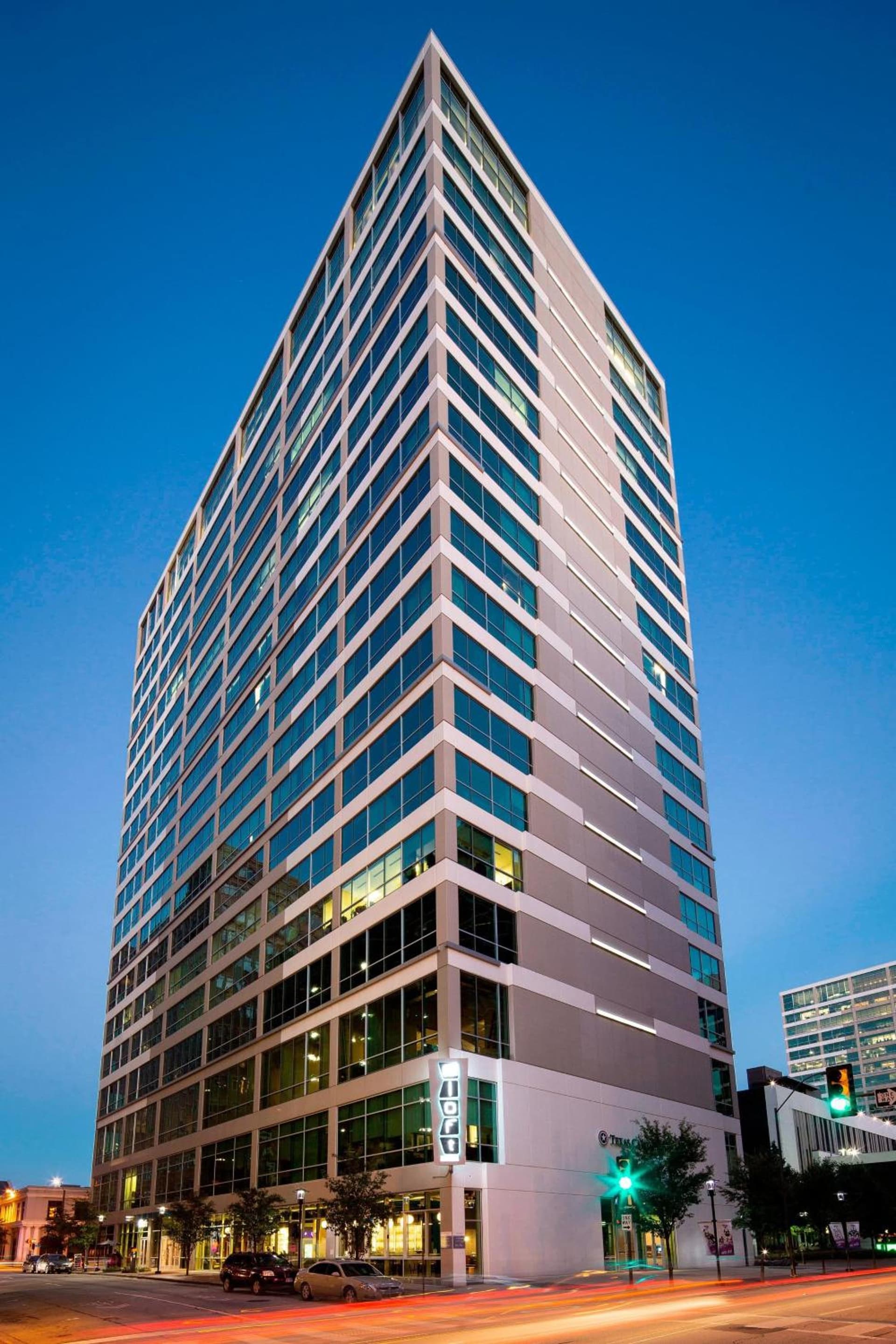 Aloft by Marriott Fort Worth Downtown property views in Fort Worth, TX — gallery photo 3