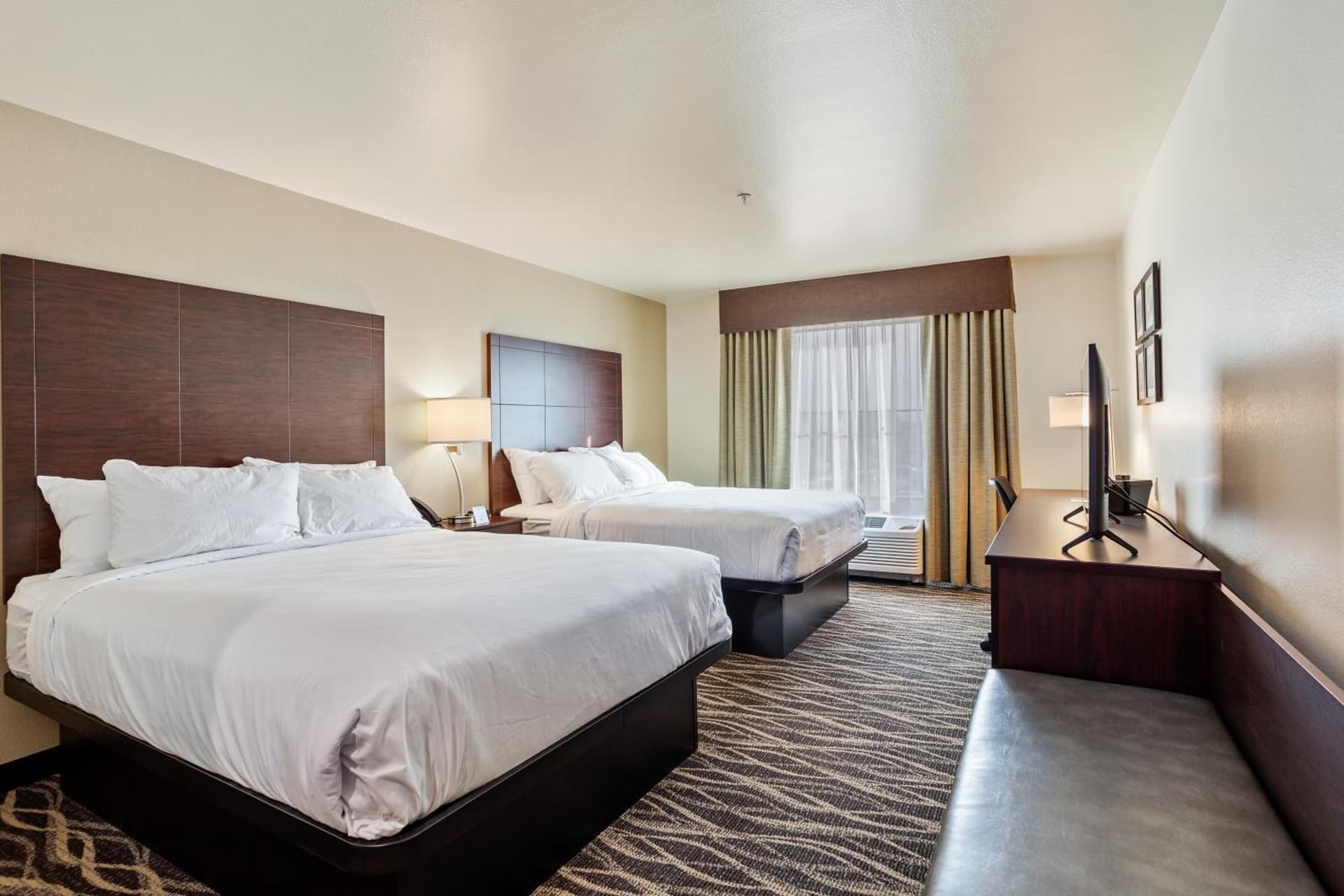 Cobblestone Hotel & Suites - Little Chute gallery photo in Little Chute, WI — image 15