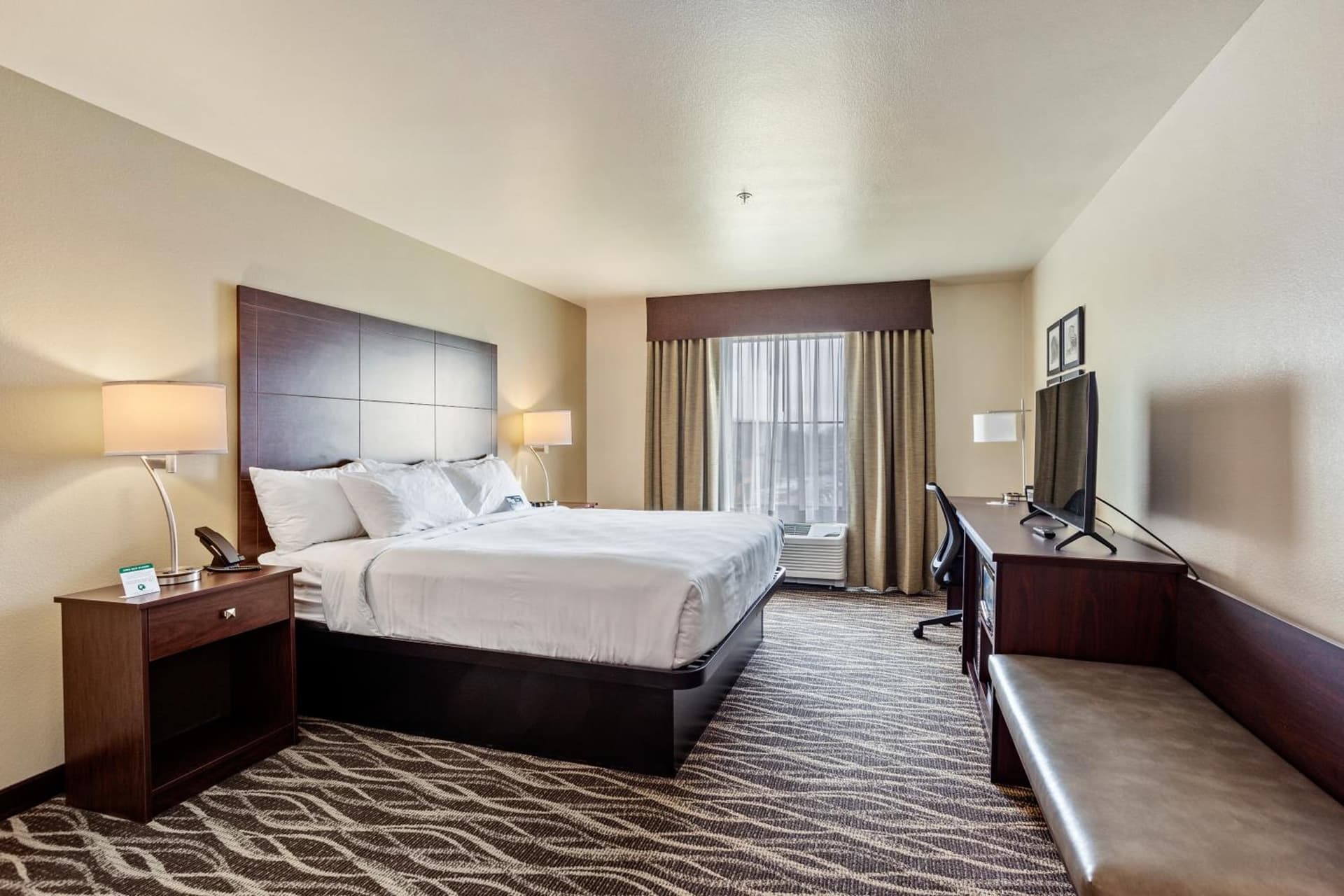 Cobblestone Hotel & Suites - Little Chute gallery photo in Little Chute, WI — image 14