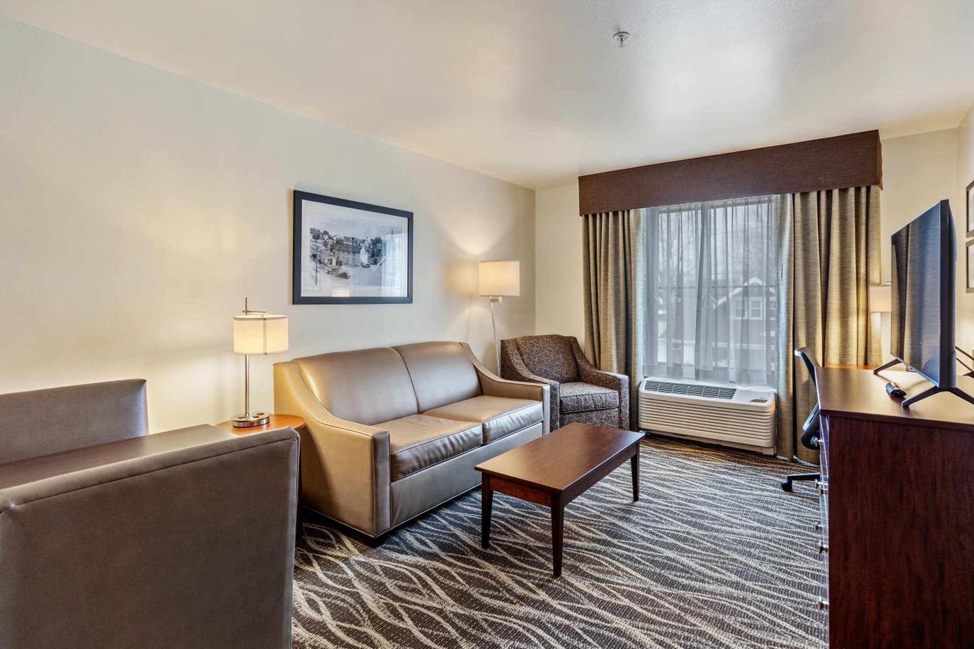 Cobblestone Hotel & Suites - Little Chute gallery photo in Little Chute, WI — image 24