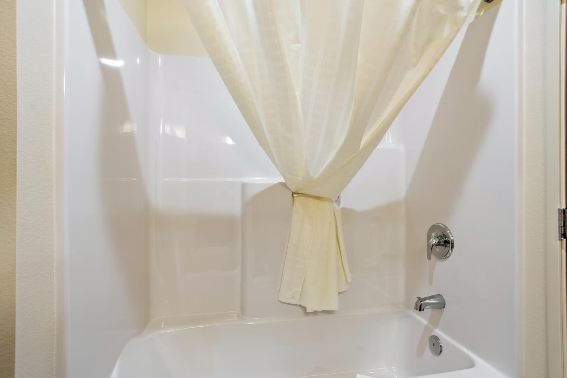 Cobblestone Hotel & Suites - Little Chute gallery photo in Little Chute, WI — image 45