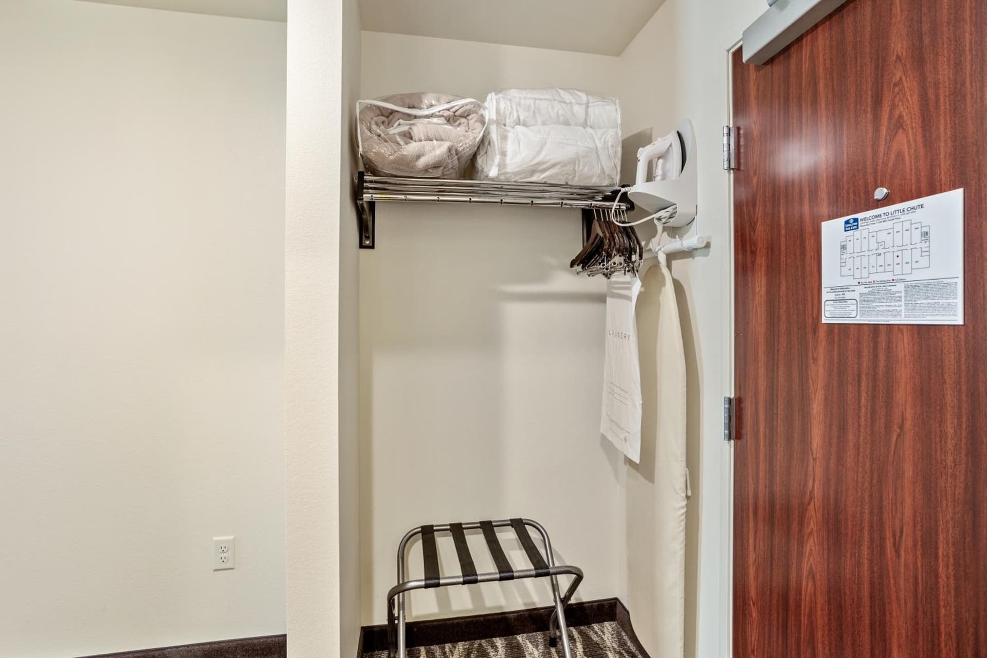 Cobblestone Hotel & Suites - Little Chute gallery photo in Little Chute, WI — image 58