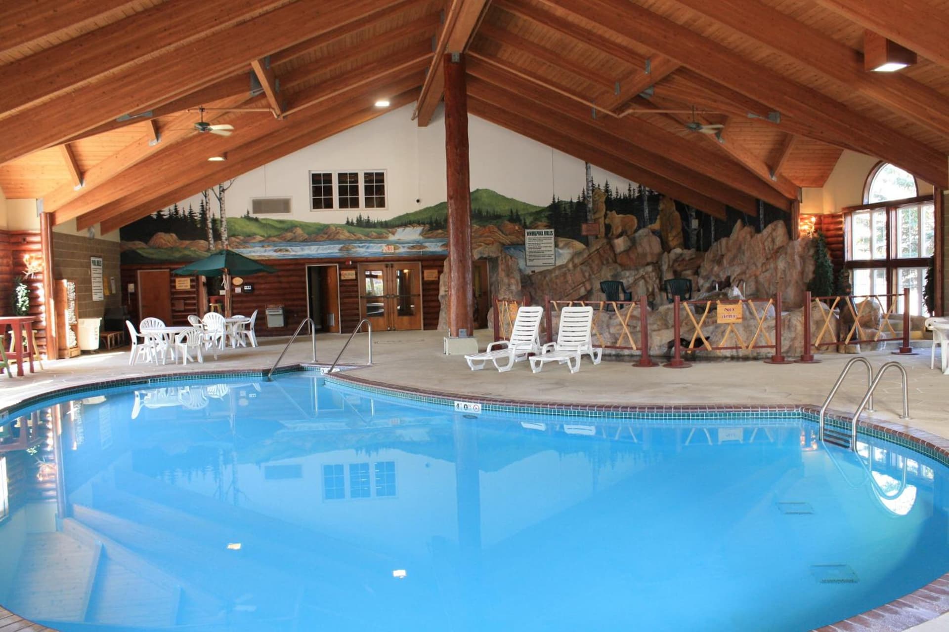 Cedar Creek Hotel Wausau - Rothschild interior in Rothschild, WI — gallery photo 2