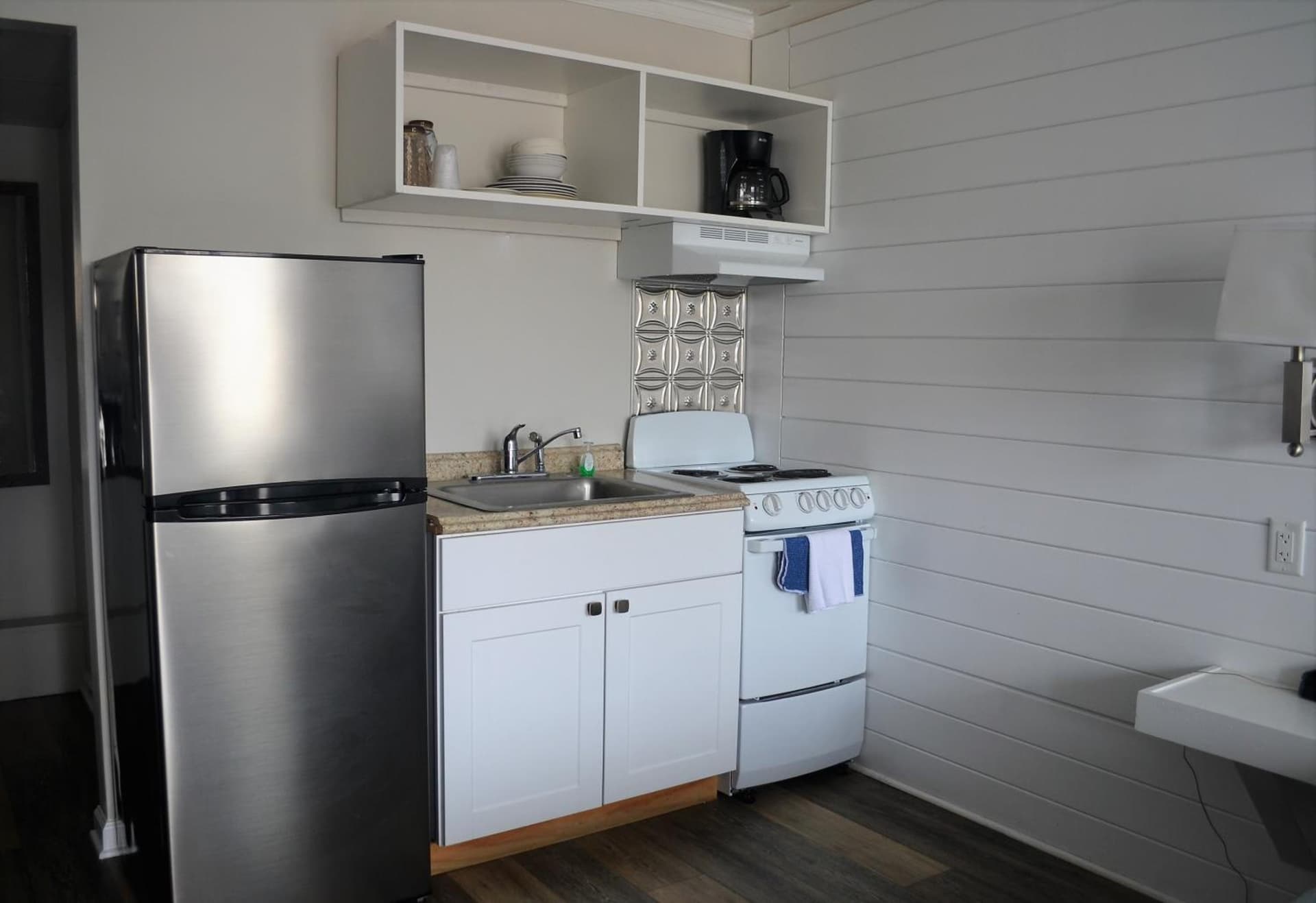 Atlantic Oceanside Dewey gallery photo in Dewey Beach, DE — image 32