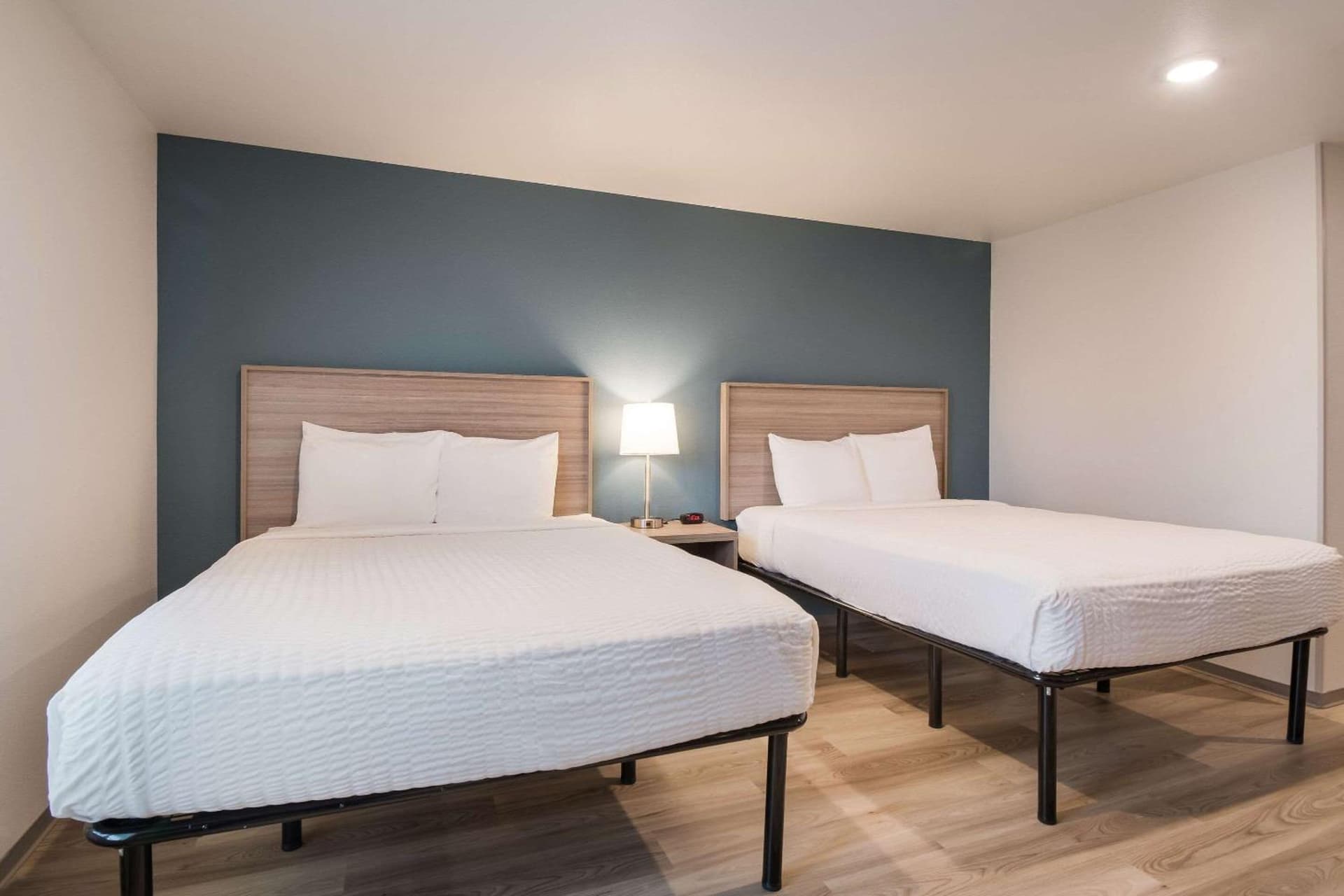 WoodSpring Suites Portland Vancouver gallery photo in Vancouver, WA — image 42