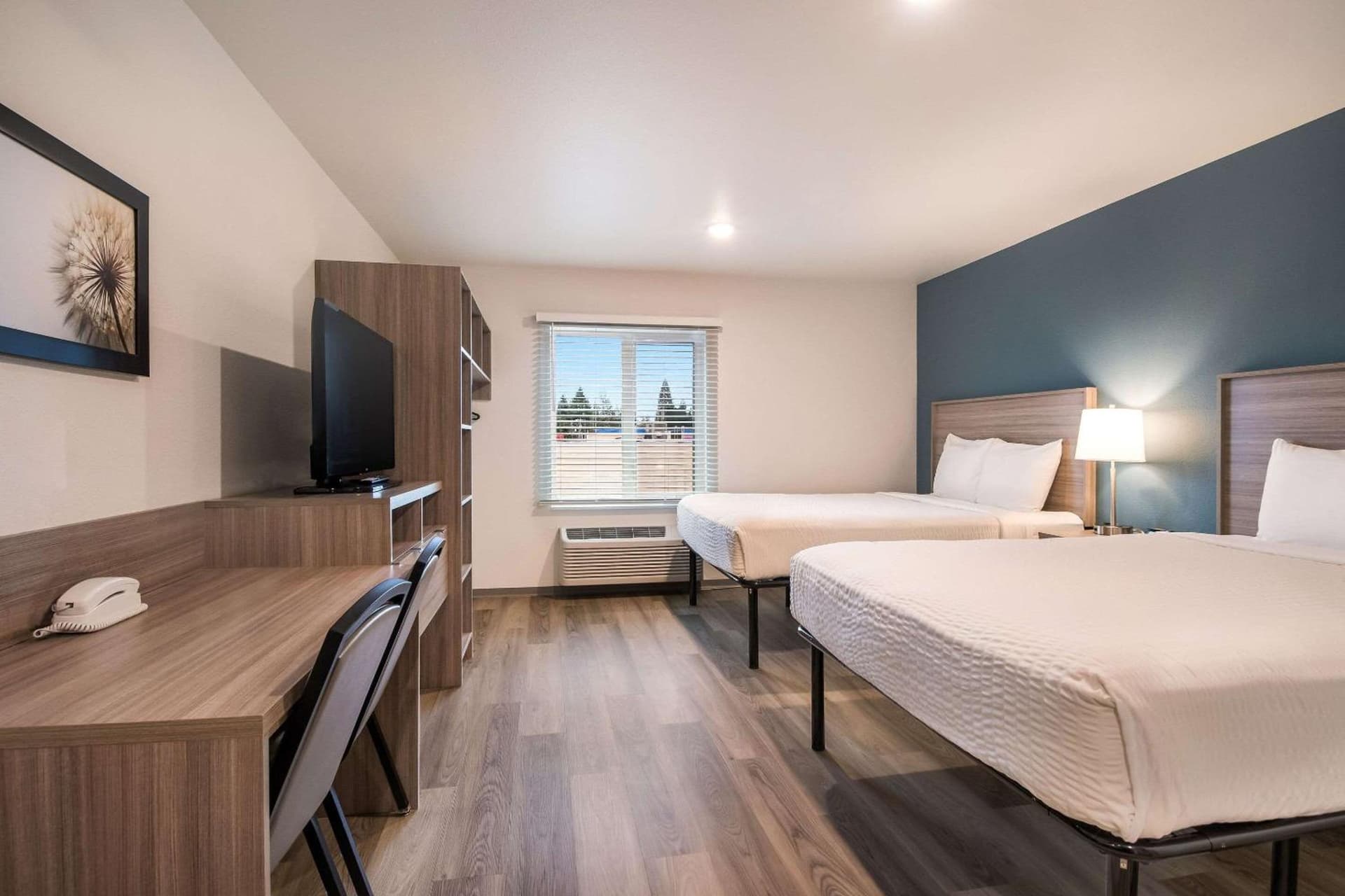 WoodSpring Suites Portland Vancouver gallery photo in Vancouver, WA — image 36