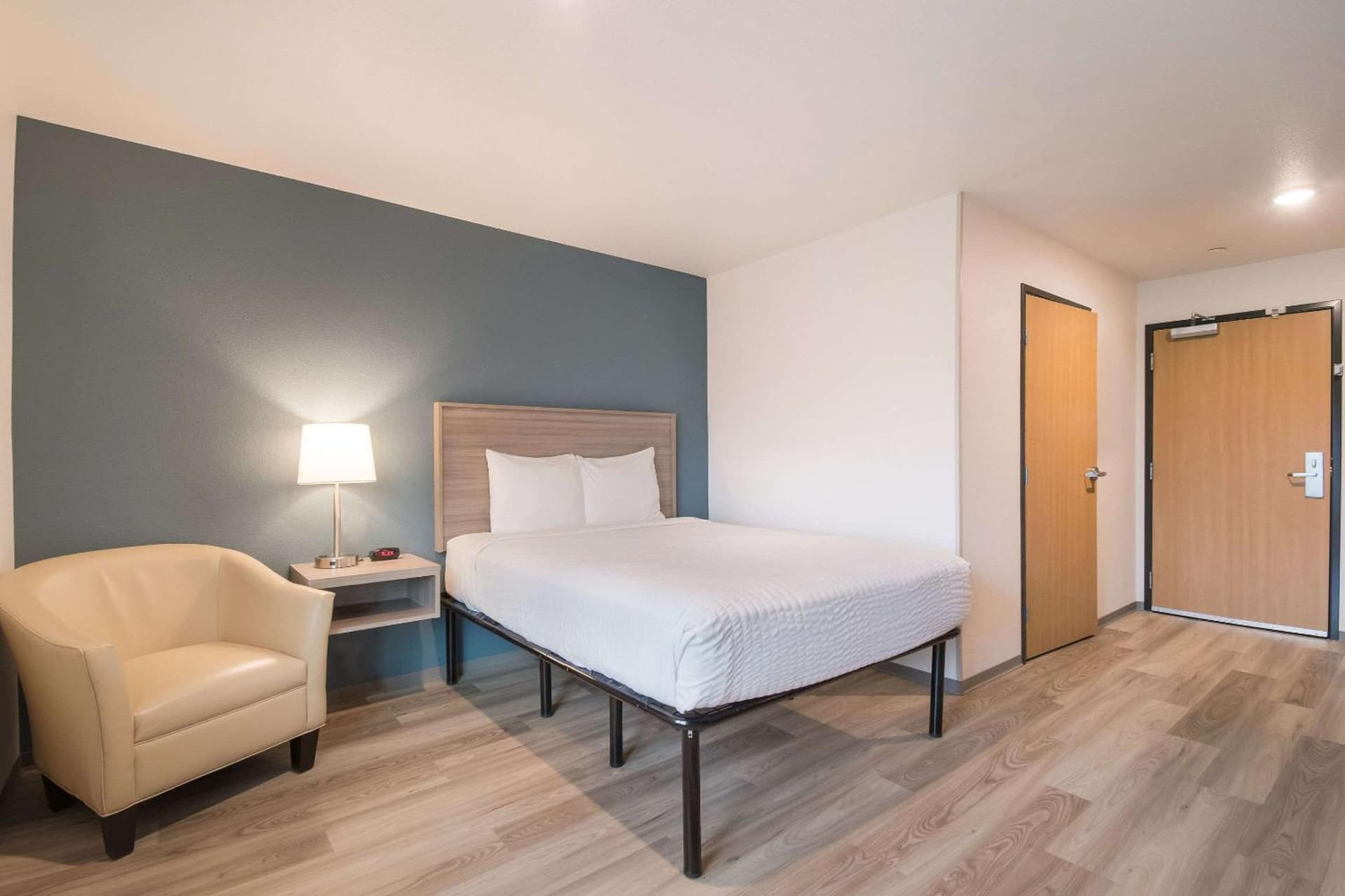 WoodSpring Suites Portland Vancouver gallery photo in Vancouver, WA — image 33