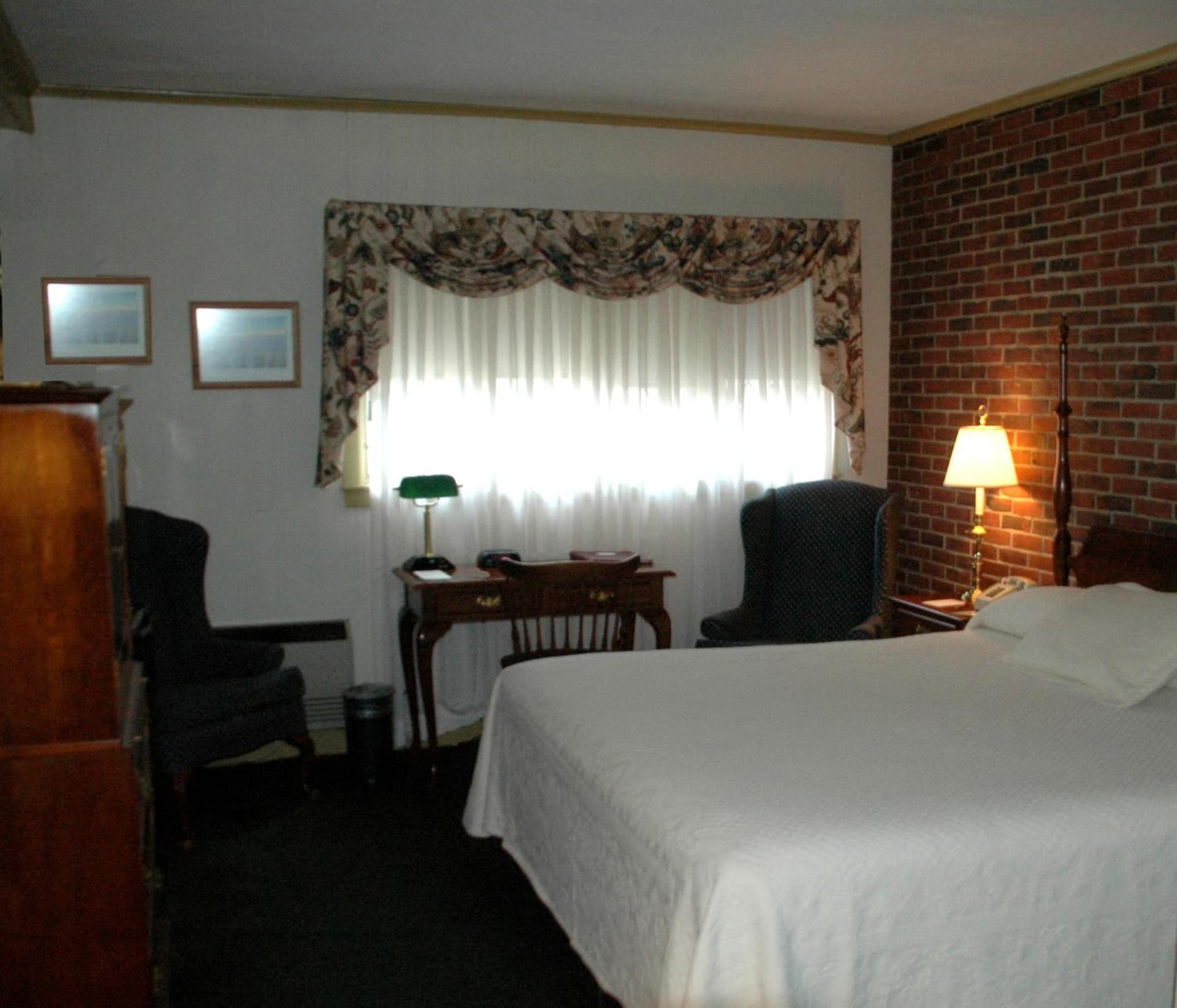 Lamies Inn & The Old Salt Tavern gallery photo in Hampton — image 13