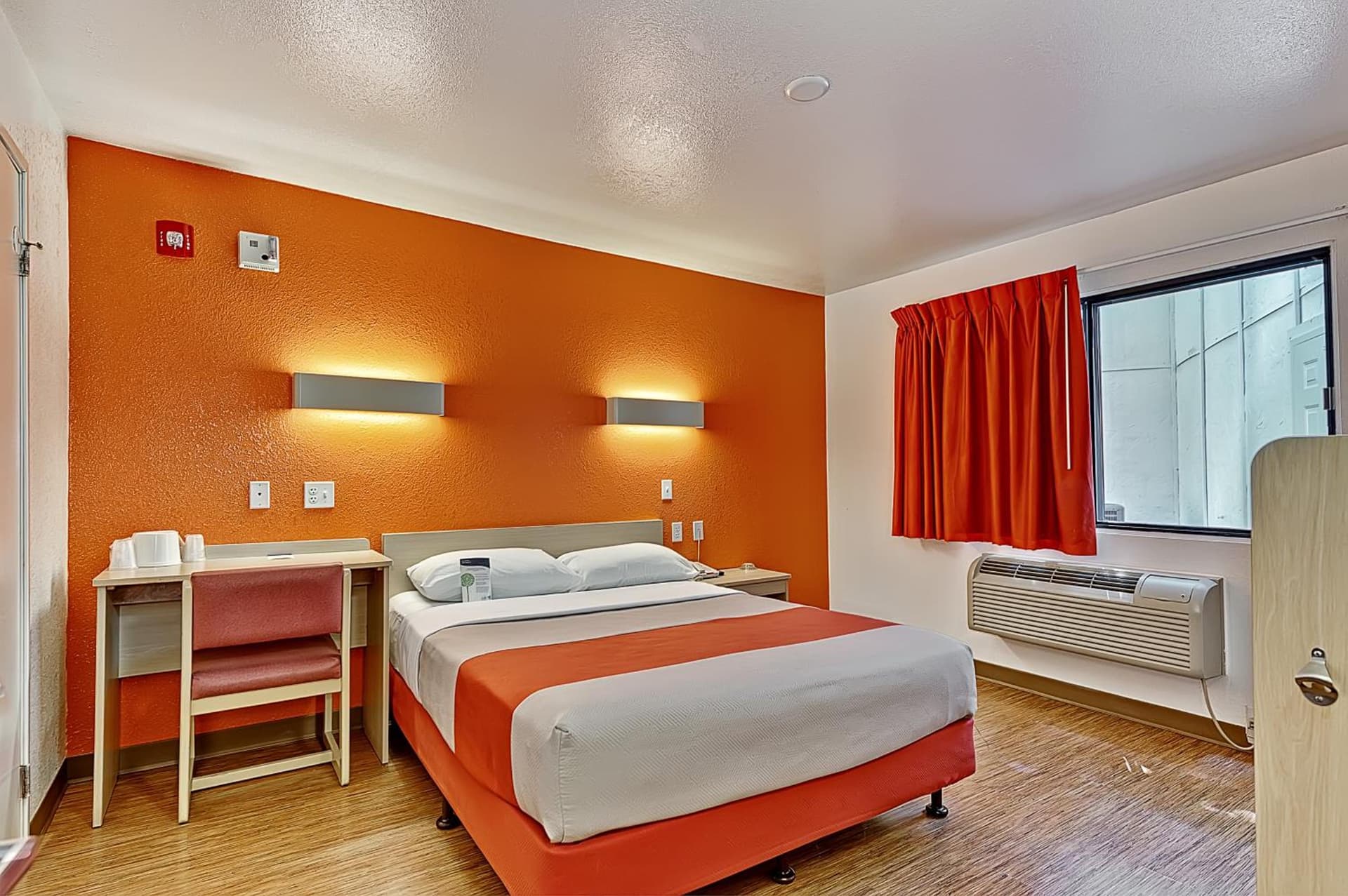 Motel 6-Glenview, IL - Chicago North property views in Glenview, IL — gallery photo 3