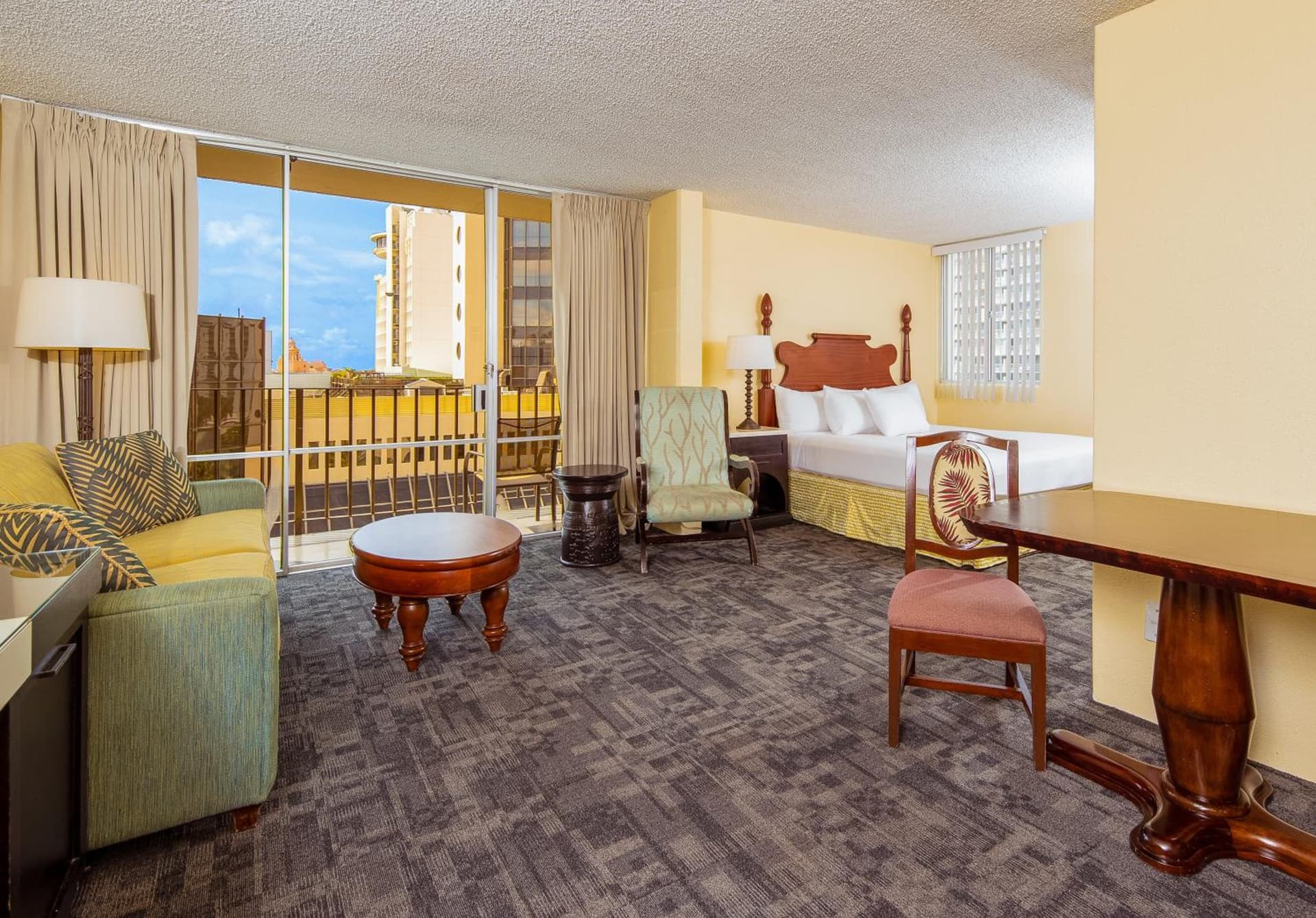 Ohia Waikiki Studio Suites gallery photo in Honolulu, HI — image 34