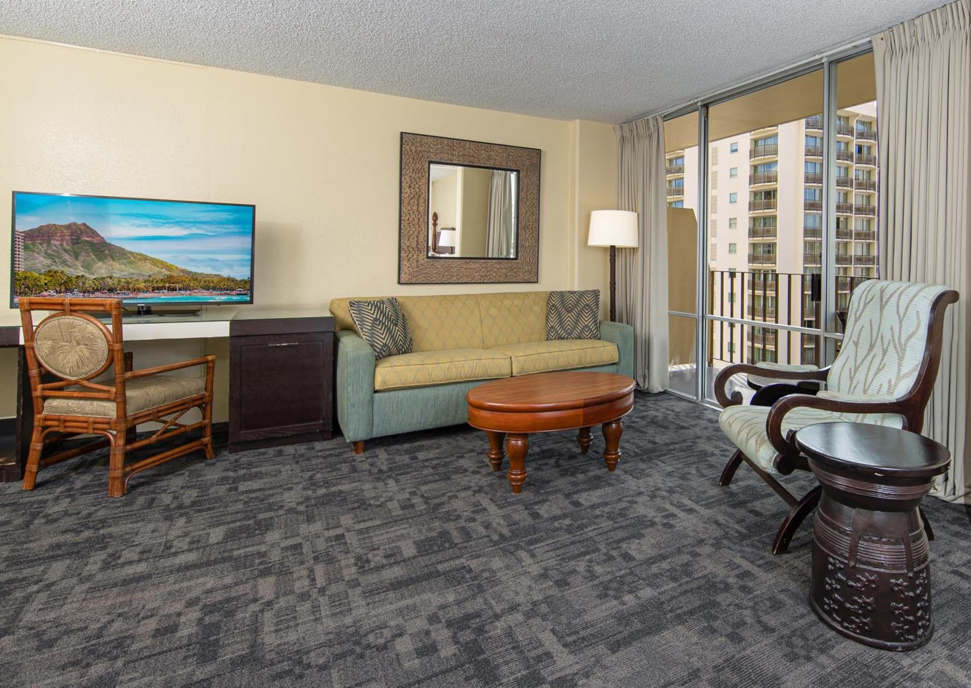 Ohia Waikiki Studio Suites gallery photo in Honolulu, HI — image 32