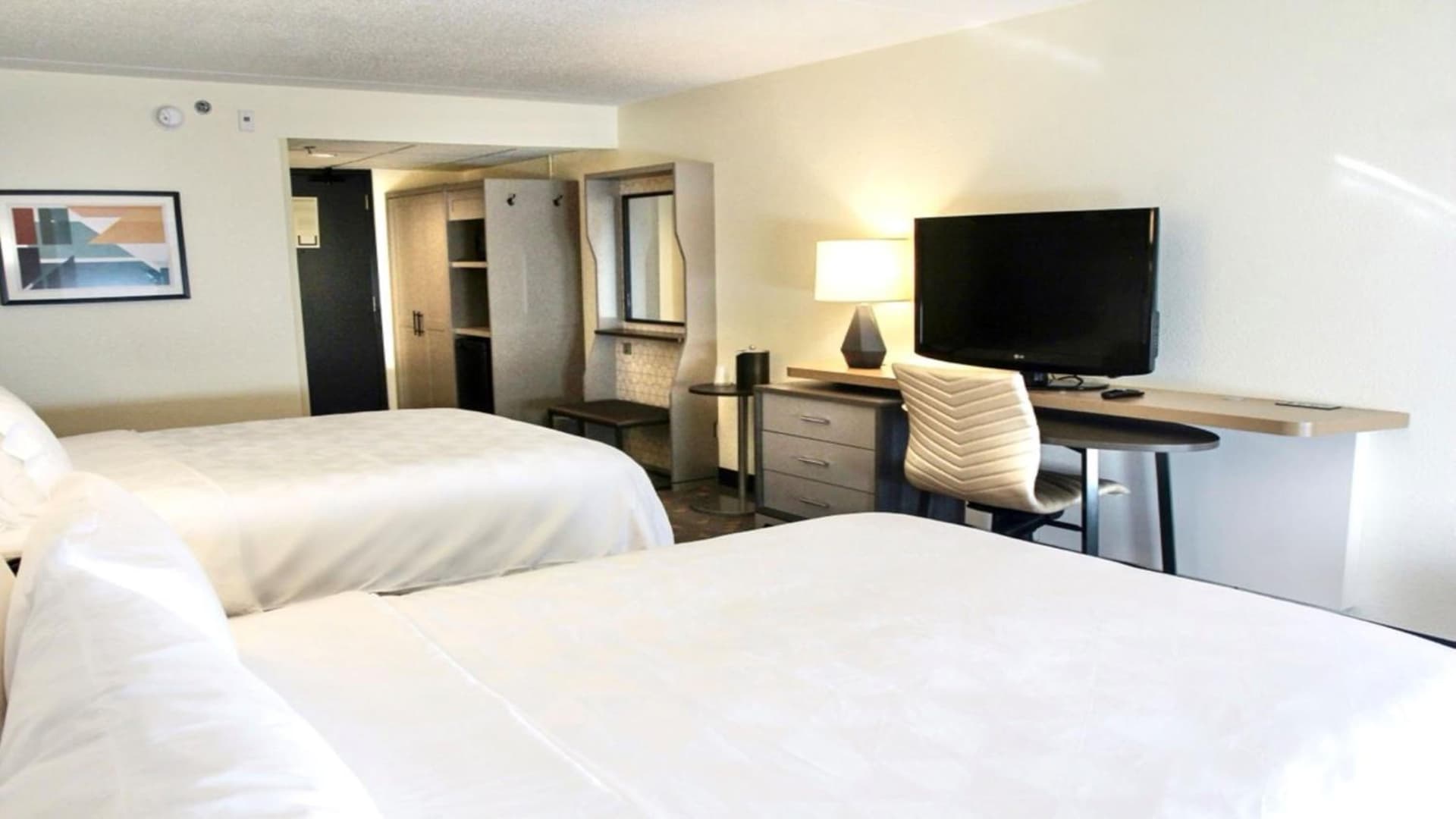Holiday Inn Hotel & Suites Overland Park-Convention Center by IHG gallery photo in Overland Park, KS — image 12