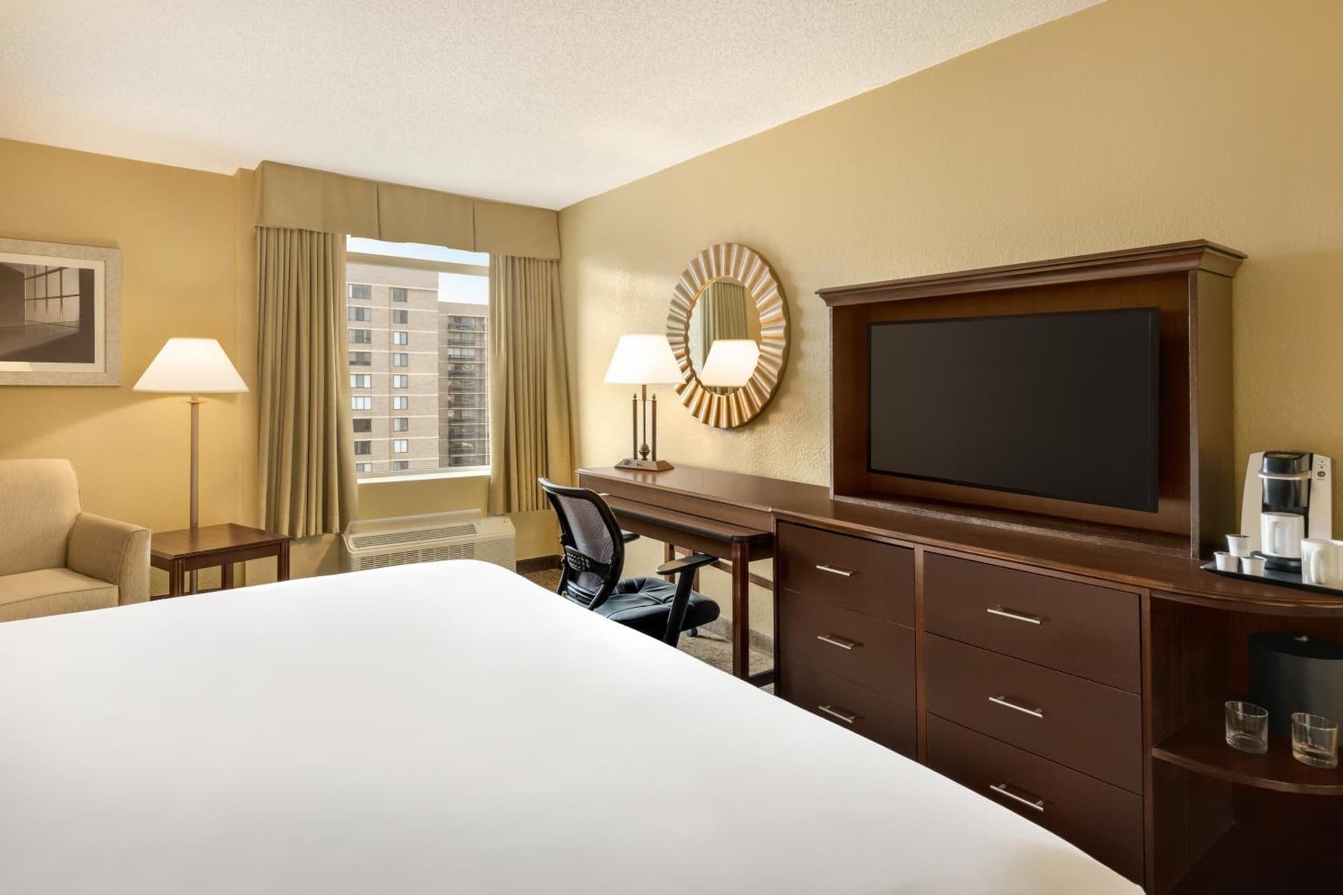 Crowne Plaza Crystal City-Washington, D.C. by IHG gallery photo in Arlington, VA — image 30