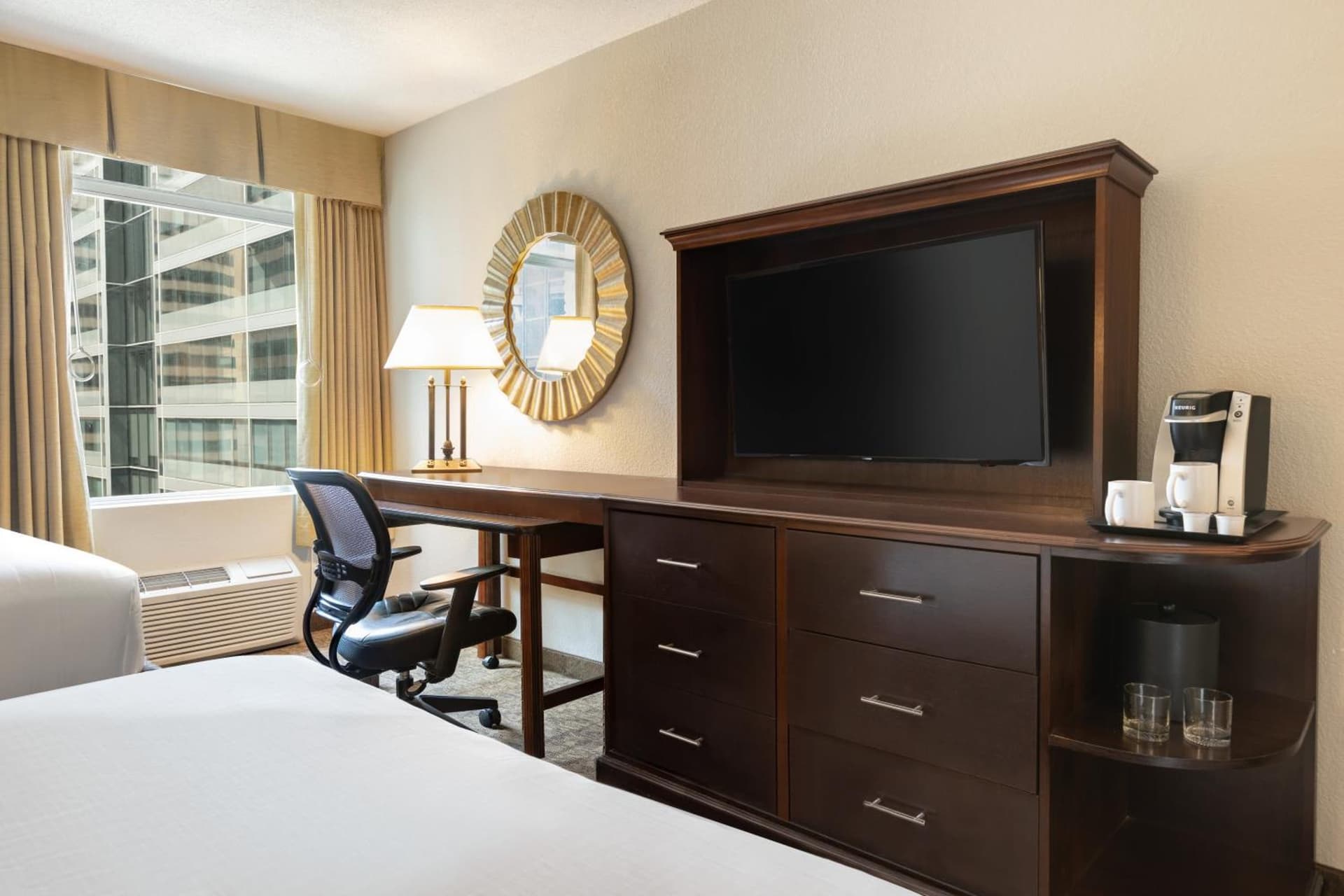 Crowne Plaza Crystal City-Washington, D.C. by IHG gallery photo in Arlington, VA — image 29