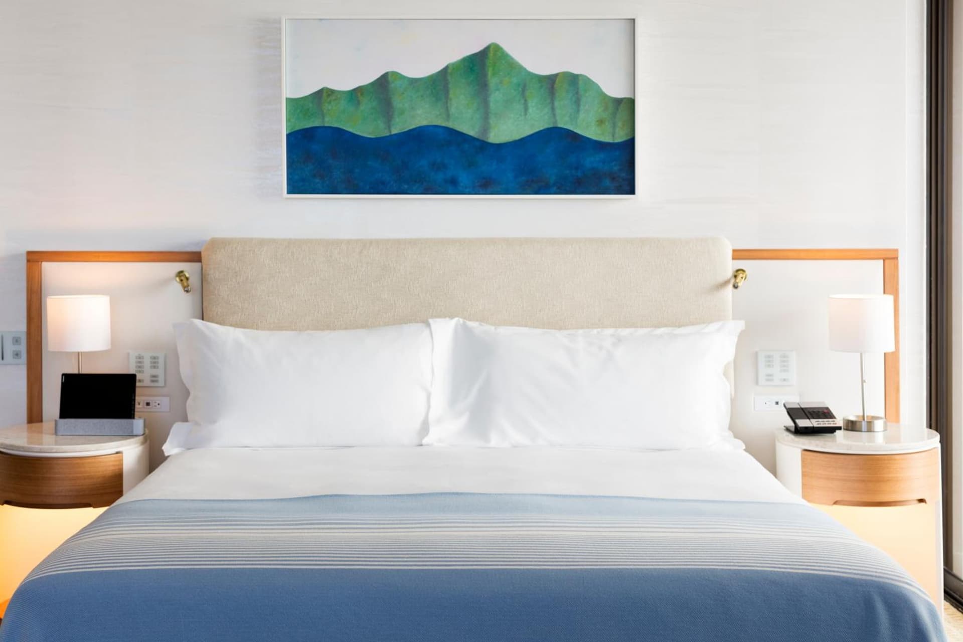 Halekulani - NO RESORT FEE gallery photo in Honolulu, HI — image 7