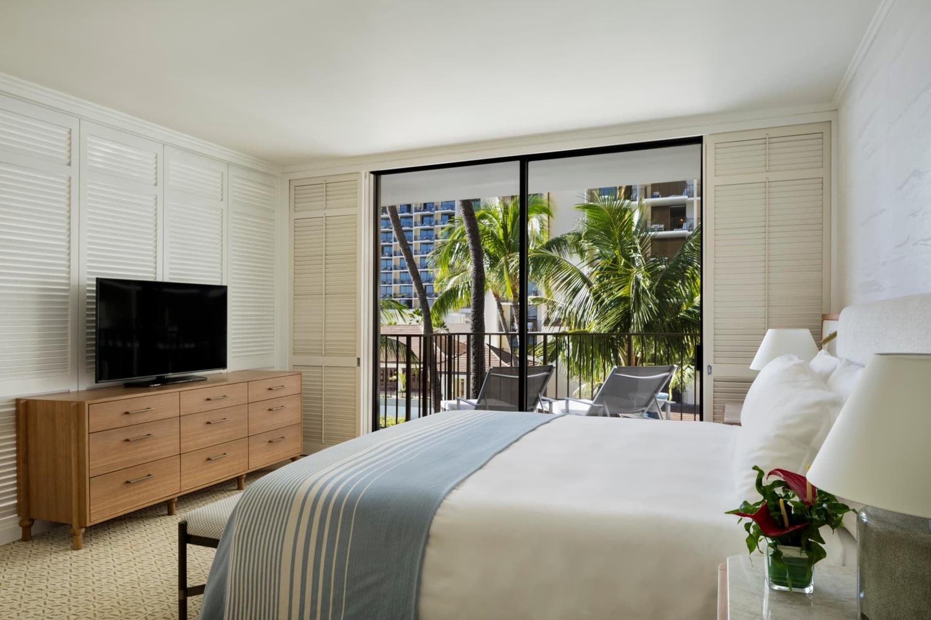 Halekulani - NO RESORT FEE gallery photo in Honolulu, HI — image 55