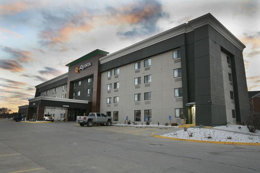 La Quinta by Wyndham Des Moines West Clive gallery photo in Clive, IA — image 87