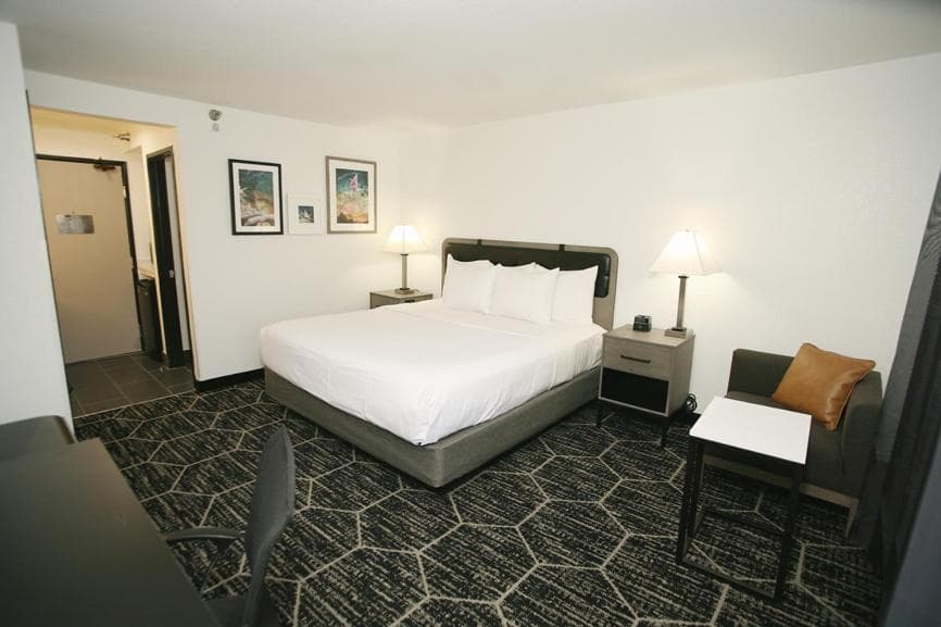 La Quinta by Wyndham Des Moines West Clive gallery photo in Clive, IA — image 29