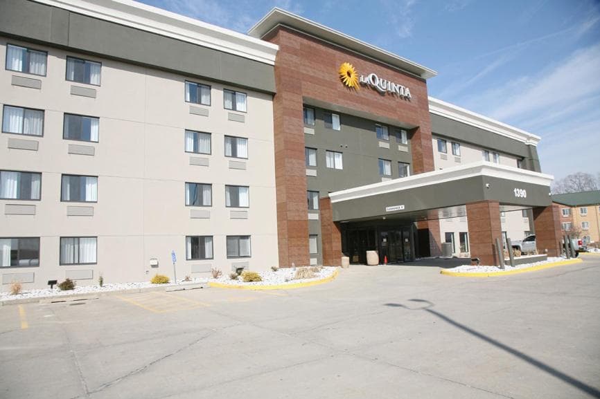 La Quinta by Wyndham Des Moines West Clive gallery photo in Clive, IA — image 85